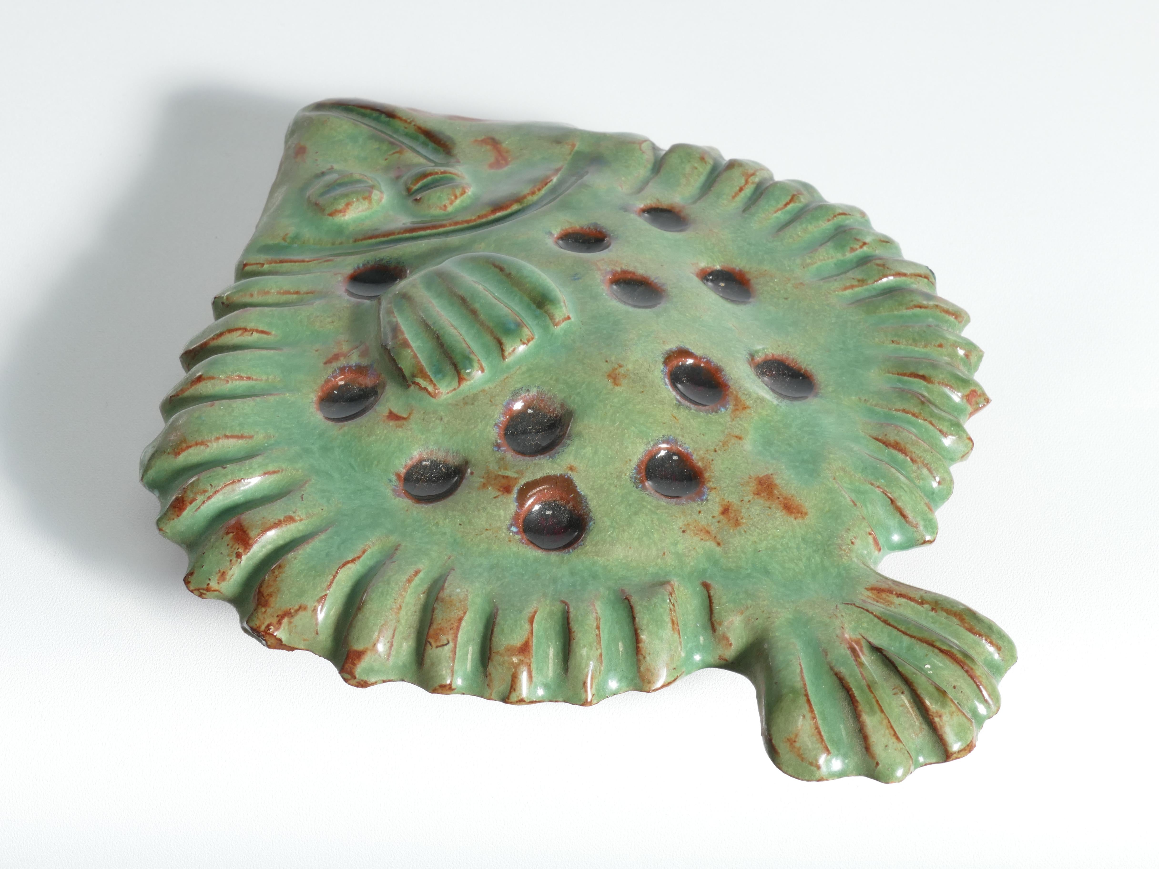 Vintage Green Ceramic Flounder Fish by Allan Hellman, Sweden 1981 For Sale 6