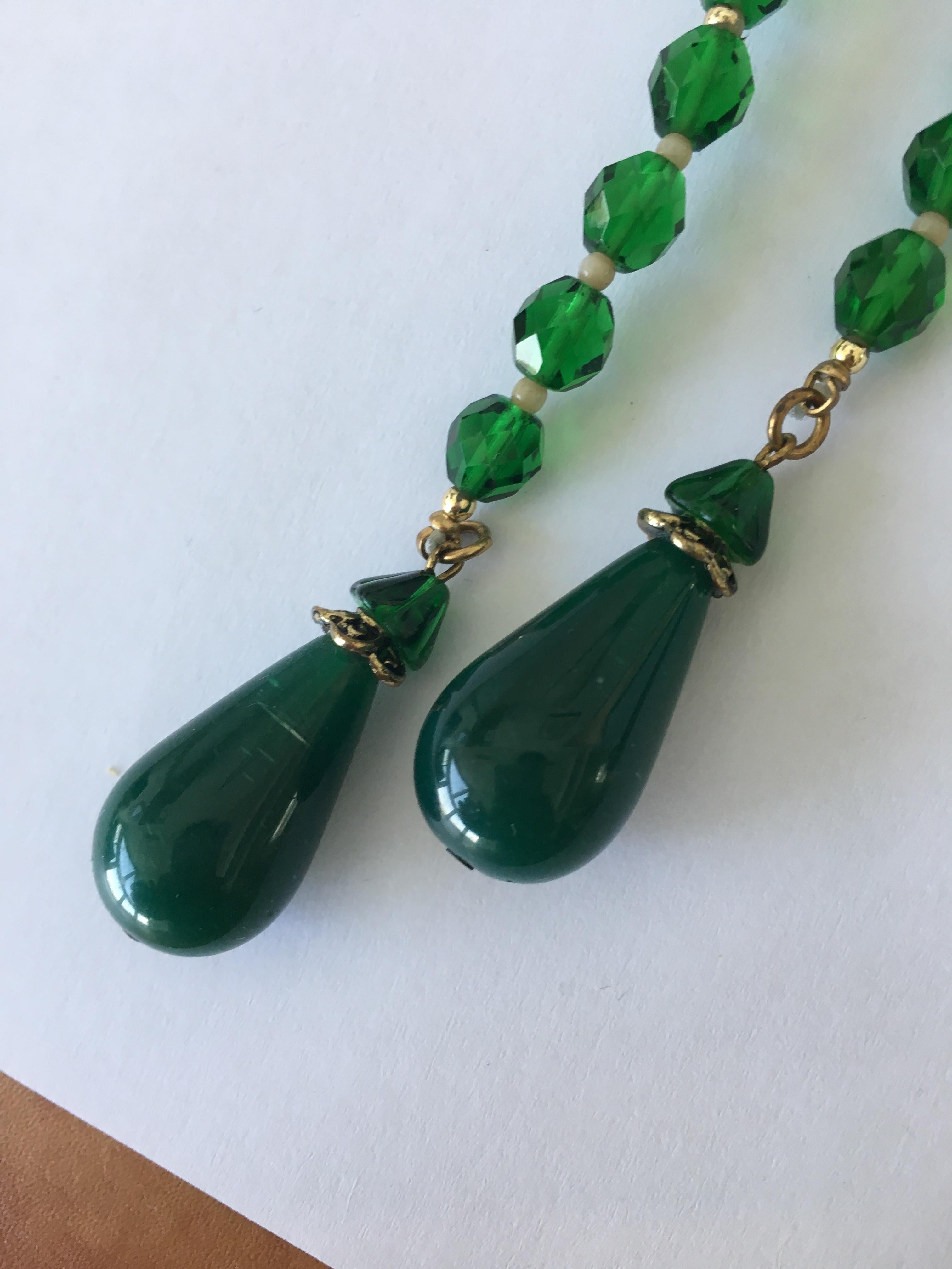 Vintage Green Crystal Necklace with Pin Attributed to Hagler In Excellent Condition In Southampton, NY