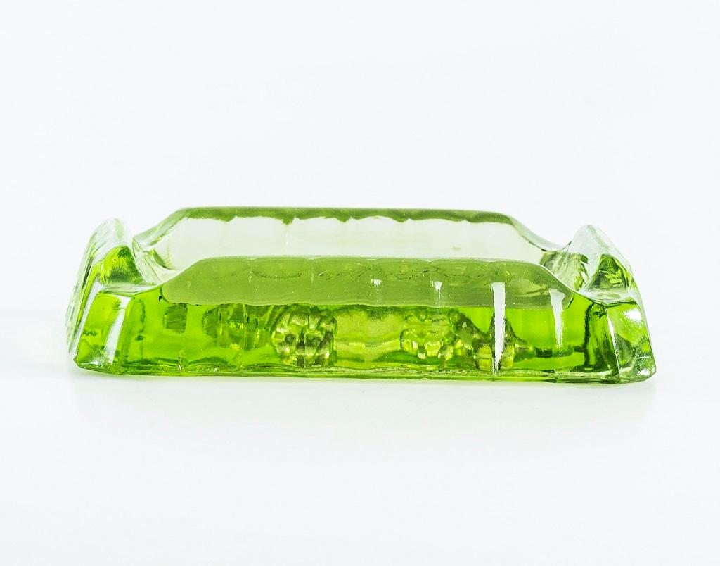 Vintage Green Dog Glass Ashtray, 1970s In Good Condition In Roma, IT