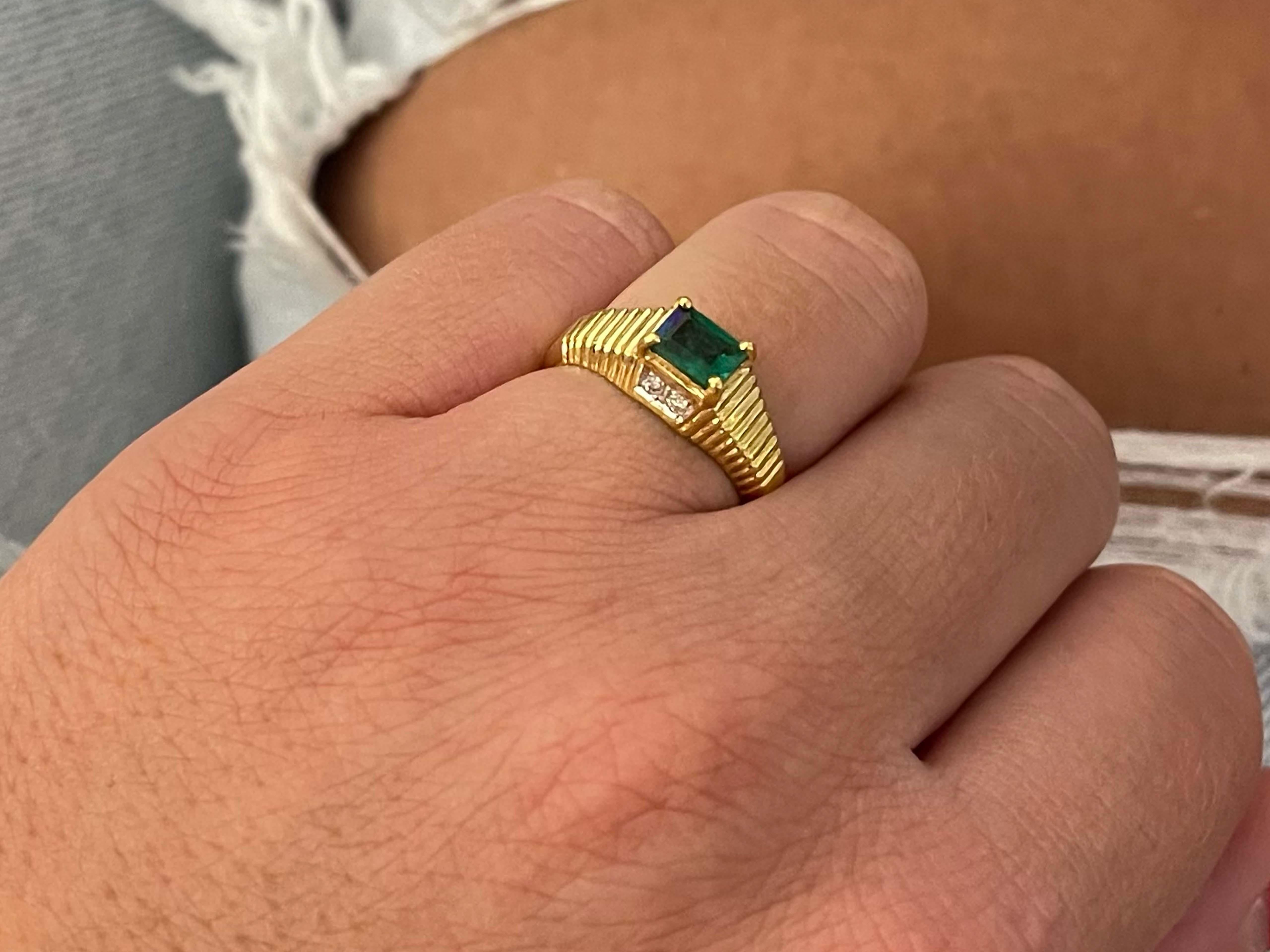 Item Specifications:

Metal: 18K Yellow Gold

Style: Statement Ring

Ring Size: 5.5 (resizing available for a fee)

Total Weight: 4.6 Grams

Ring Height: 7.83 mm

Gemstone Specifications:

Gemstone: 1 Green Emerald

Shape: Rectangle

Emerald