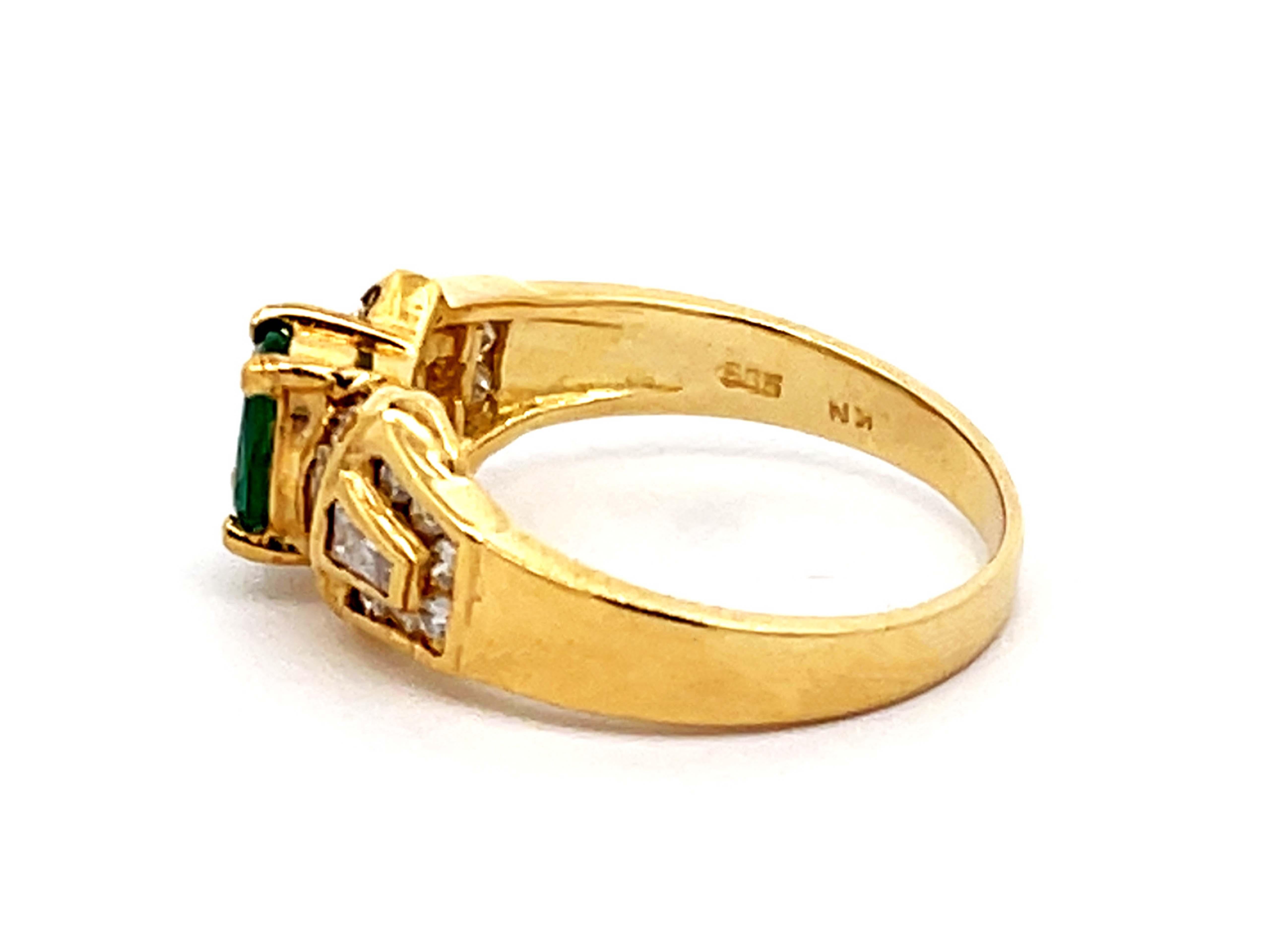 Vieille bague avec diamant et émeraude verte en or jaune 14k Pour femmes en vente