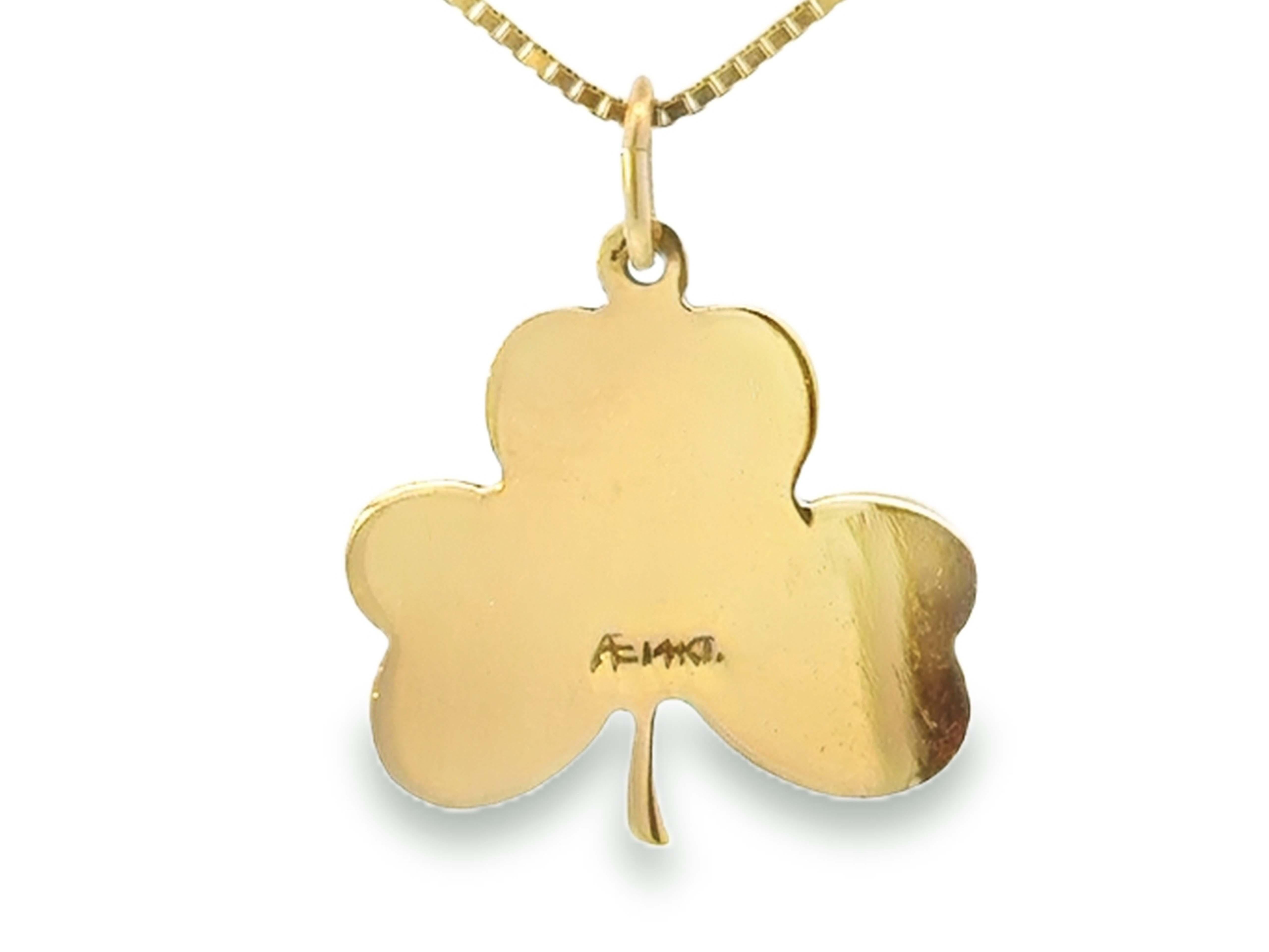 Pendentif trèfle à 3 feuilles et chaîne boîte vintage en or jaune 14 carats et émail vert en vente 2