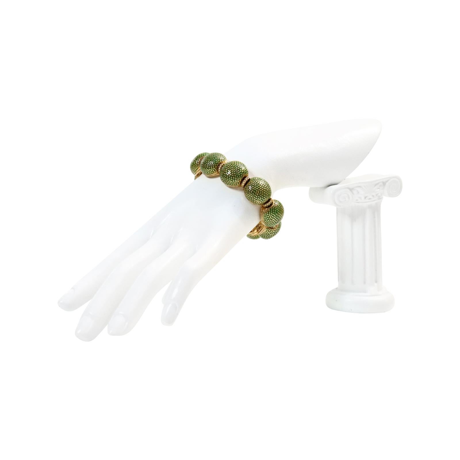 Armband aus grüner Emaille und Gold mit Diamanten, ca. 1980er Jahre für Damen oder Herren im Angebot