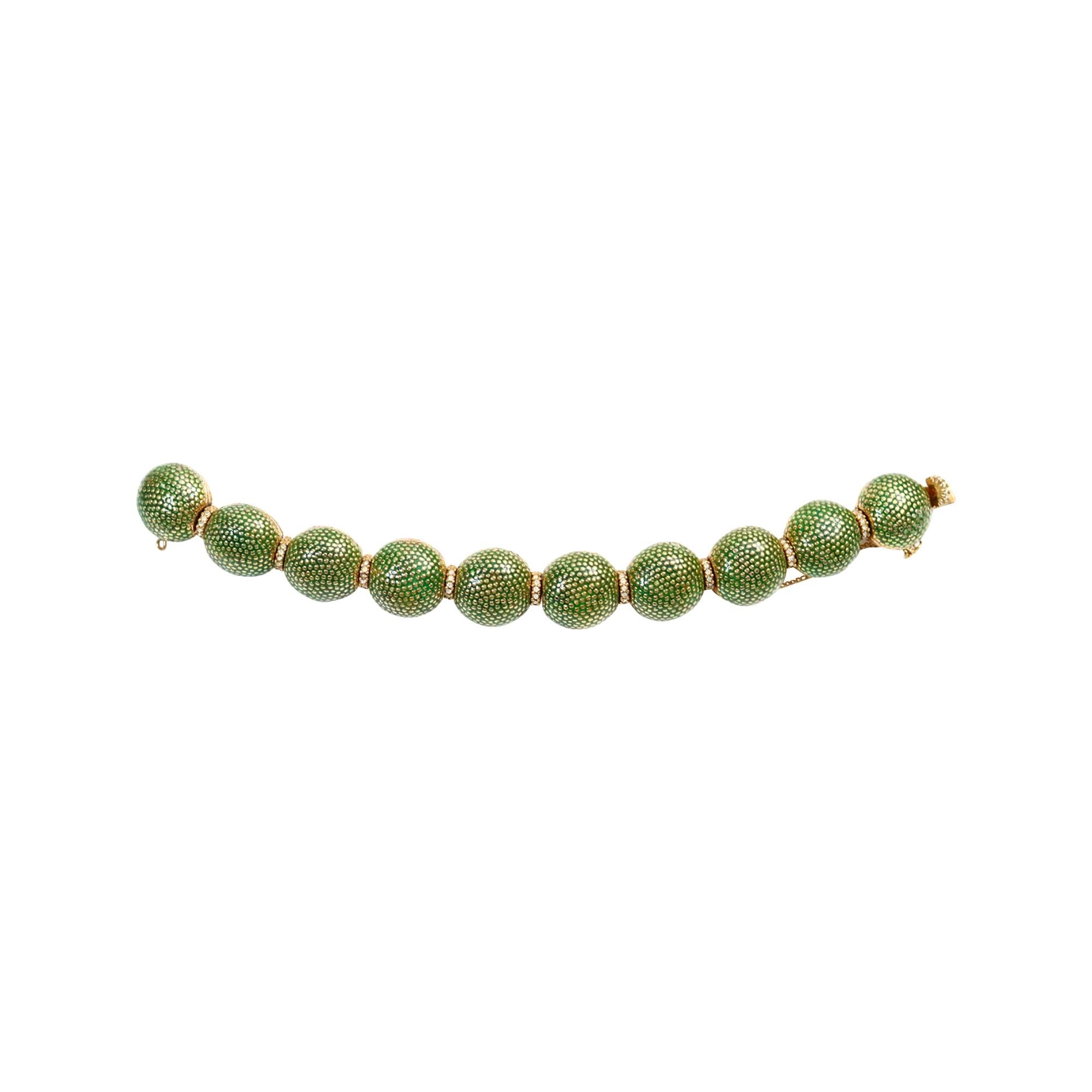 Bracelet vintage en émail vert et or avec diamants Circa Vintage 1980 en vente 4