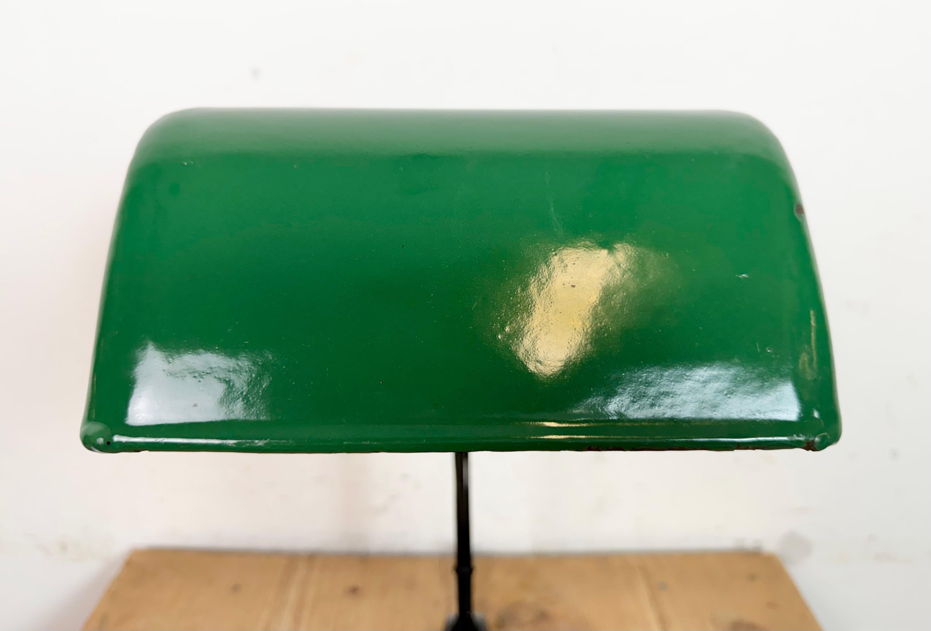 Vintage-Banklampe aus grüner Emaille, 1930er-Jahre im Angebot 5