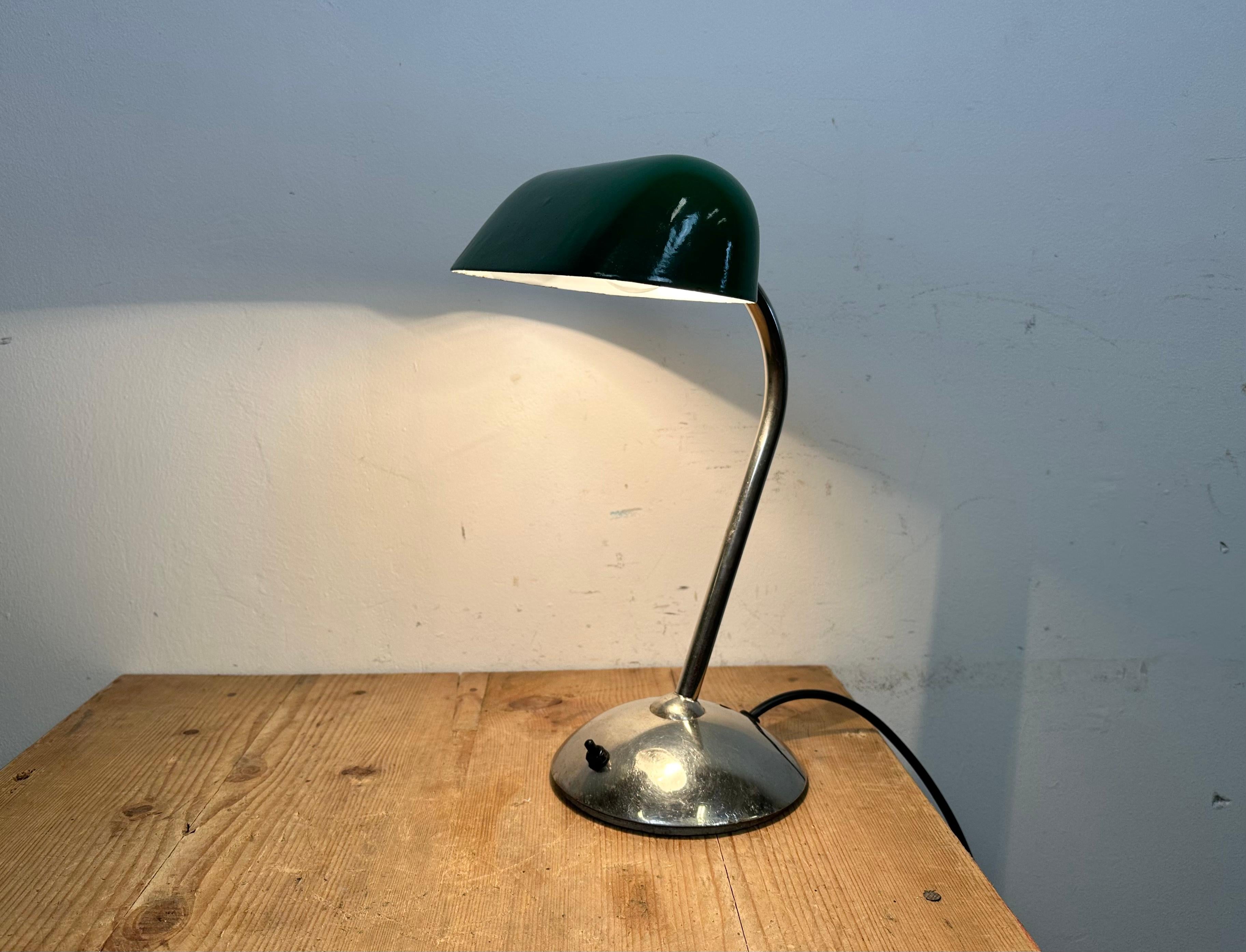 Vintage Green Enamel Bank Lamp, 1950s For Sale 8