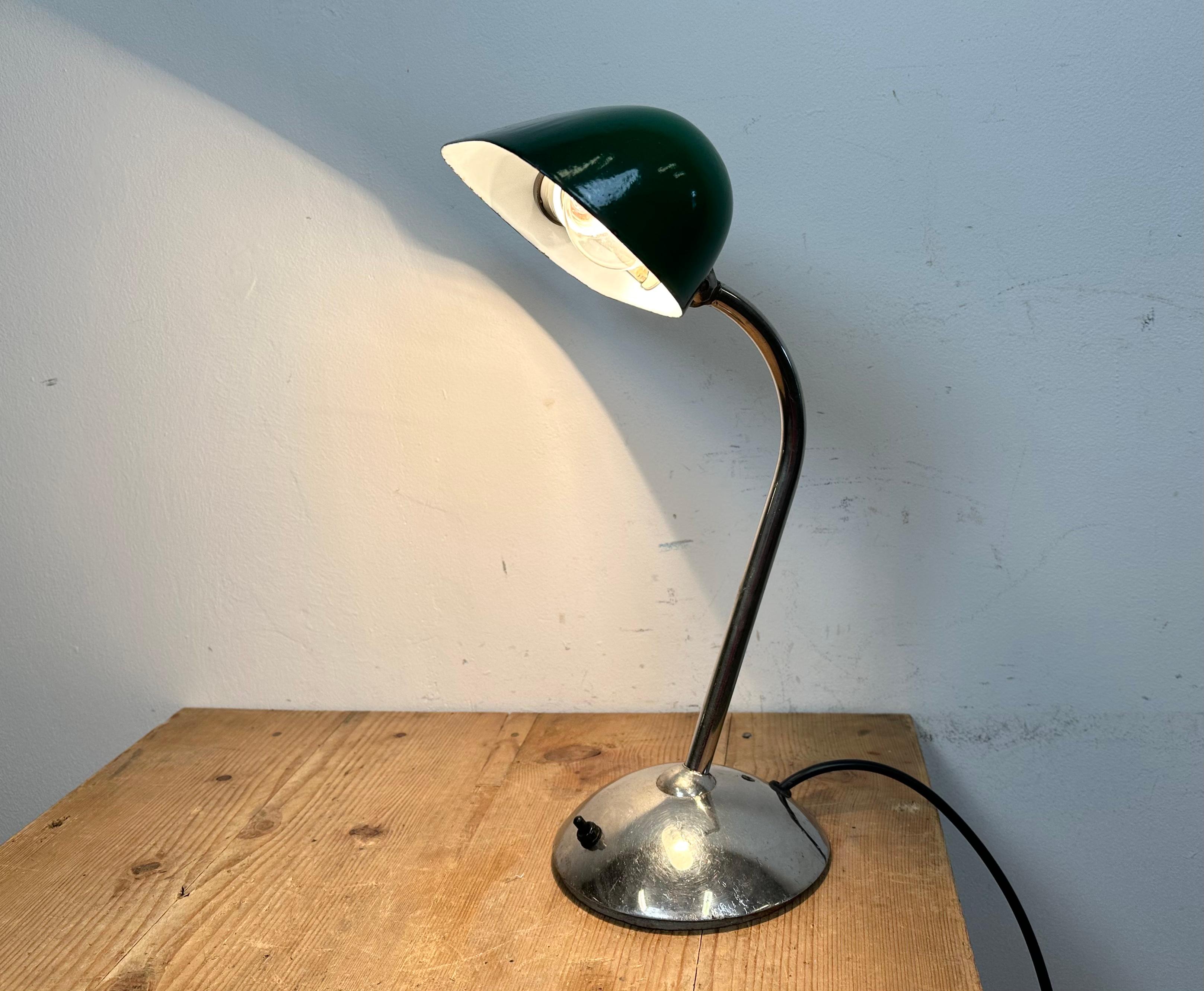 Vintage Green Enamel Bank Lamp, 1950s For Sale 9