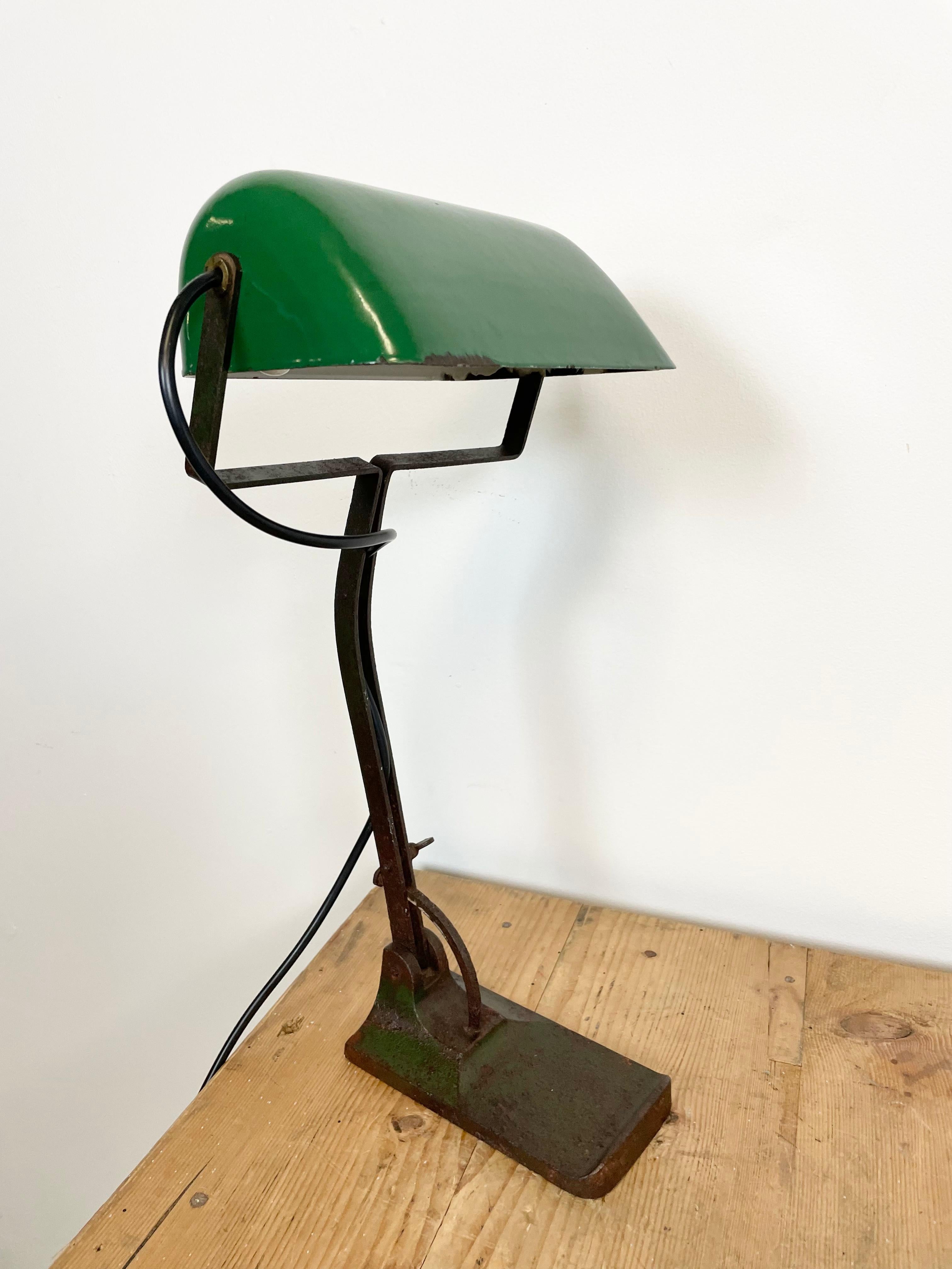 Vintage Green Enamel Bank Lamp from Astral, 1930s In Good Condition For Sale In Kojetice, CZ