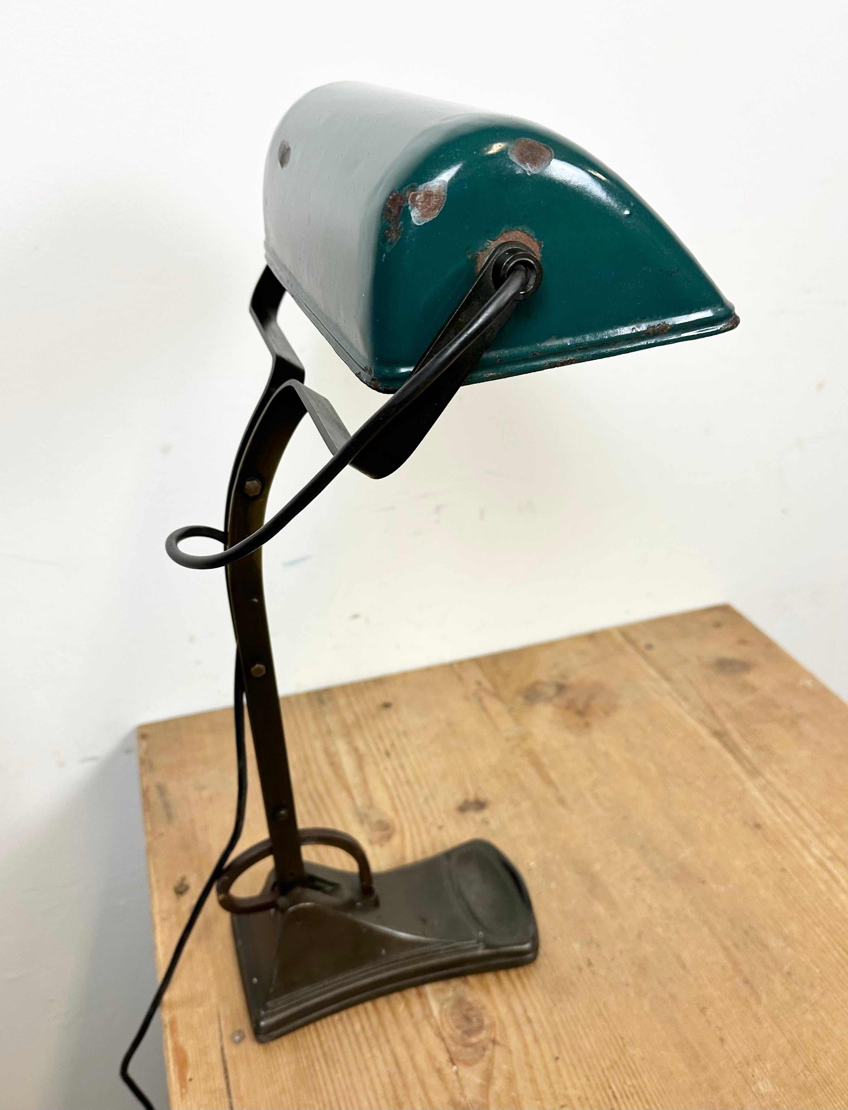 Vintage Green Enamel Bank Lamp from Horax, 1930s 2