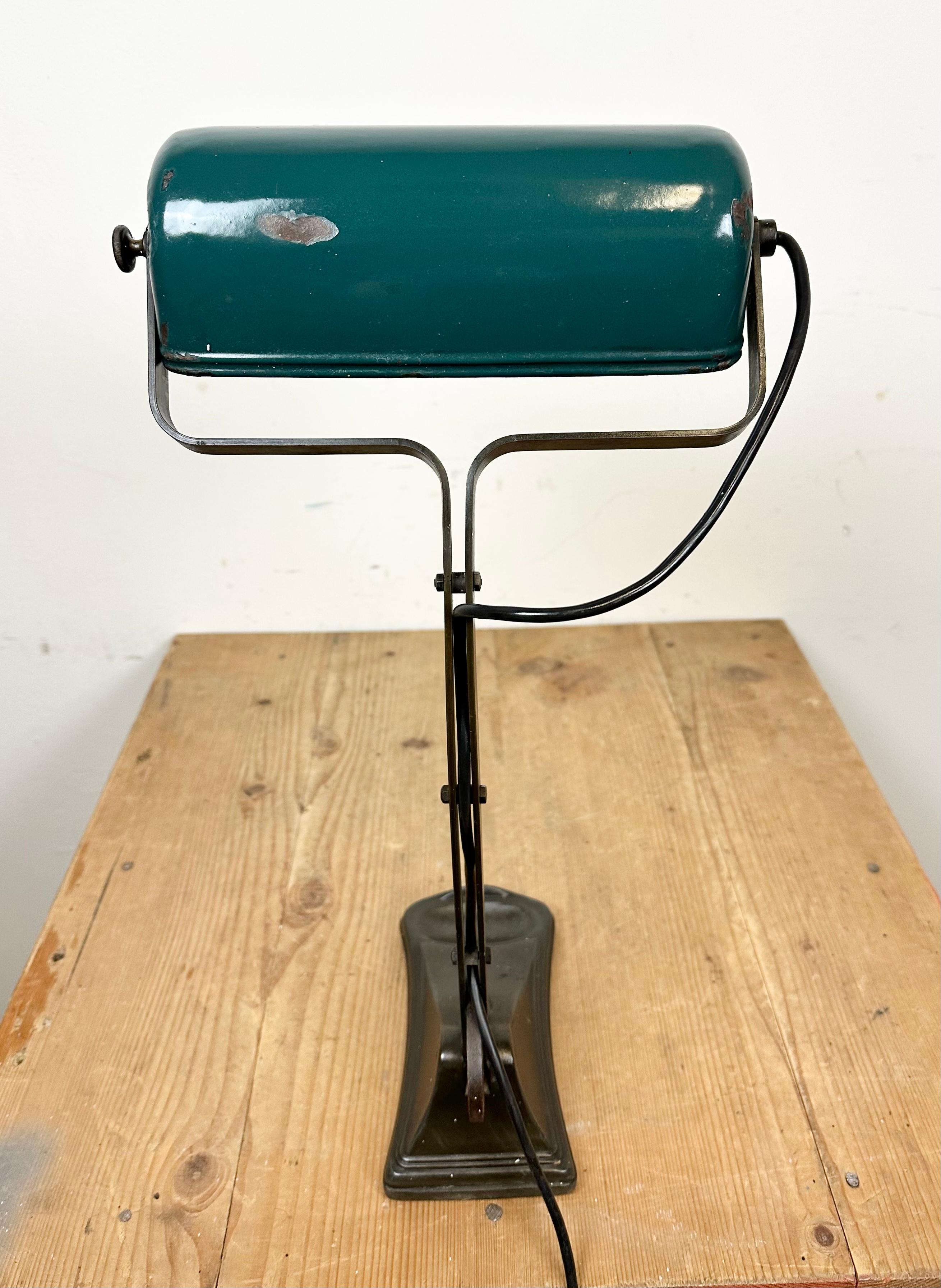 Vintage Green Enamel Bank Lamp from Horax, 1930s 3