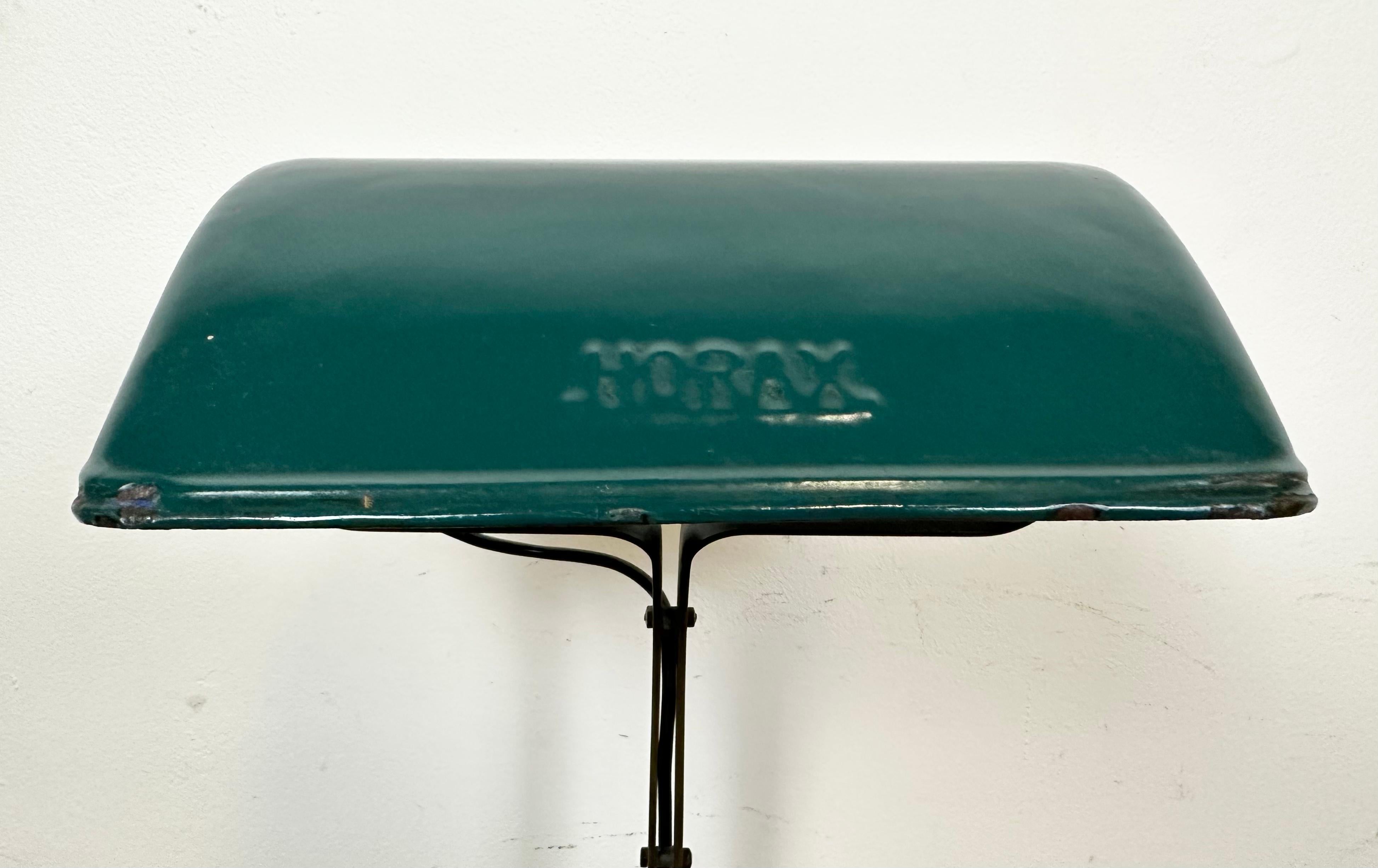 Vintage Green Enamel Bank Lamp from Horax, 1930s 7