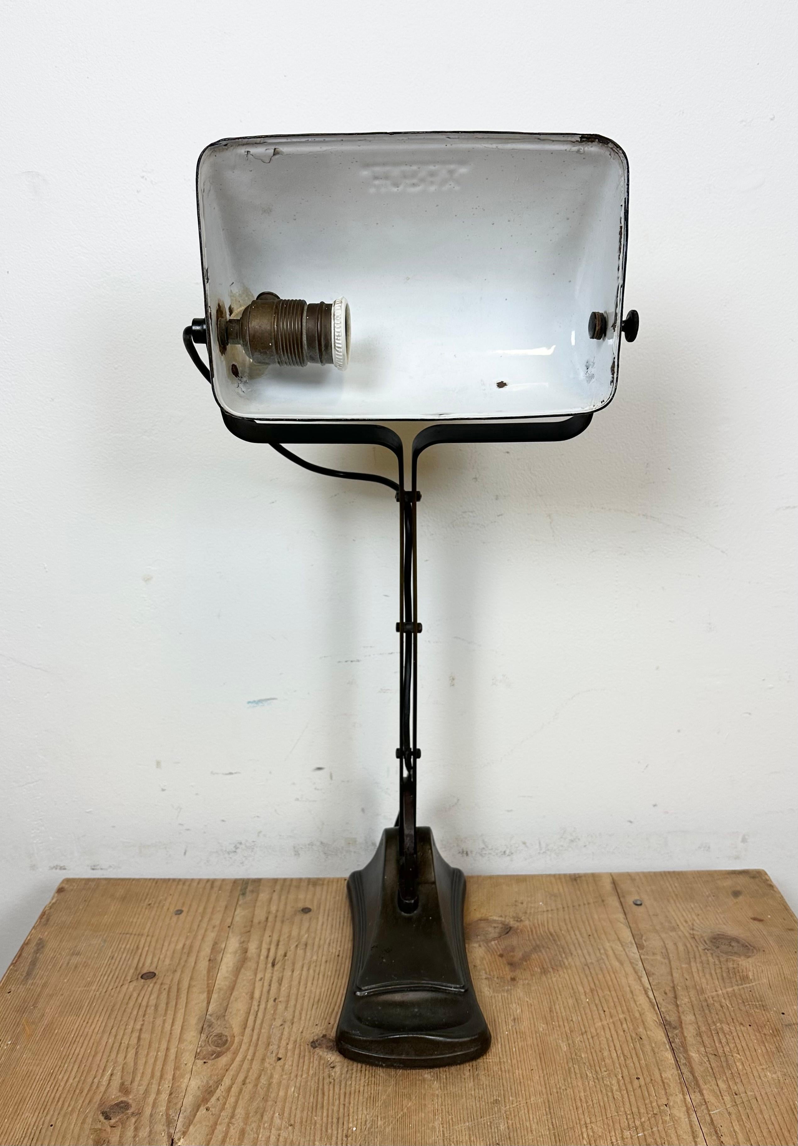 Vintage Green Enamel Bank Lamp from Horax, 1930s 9