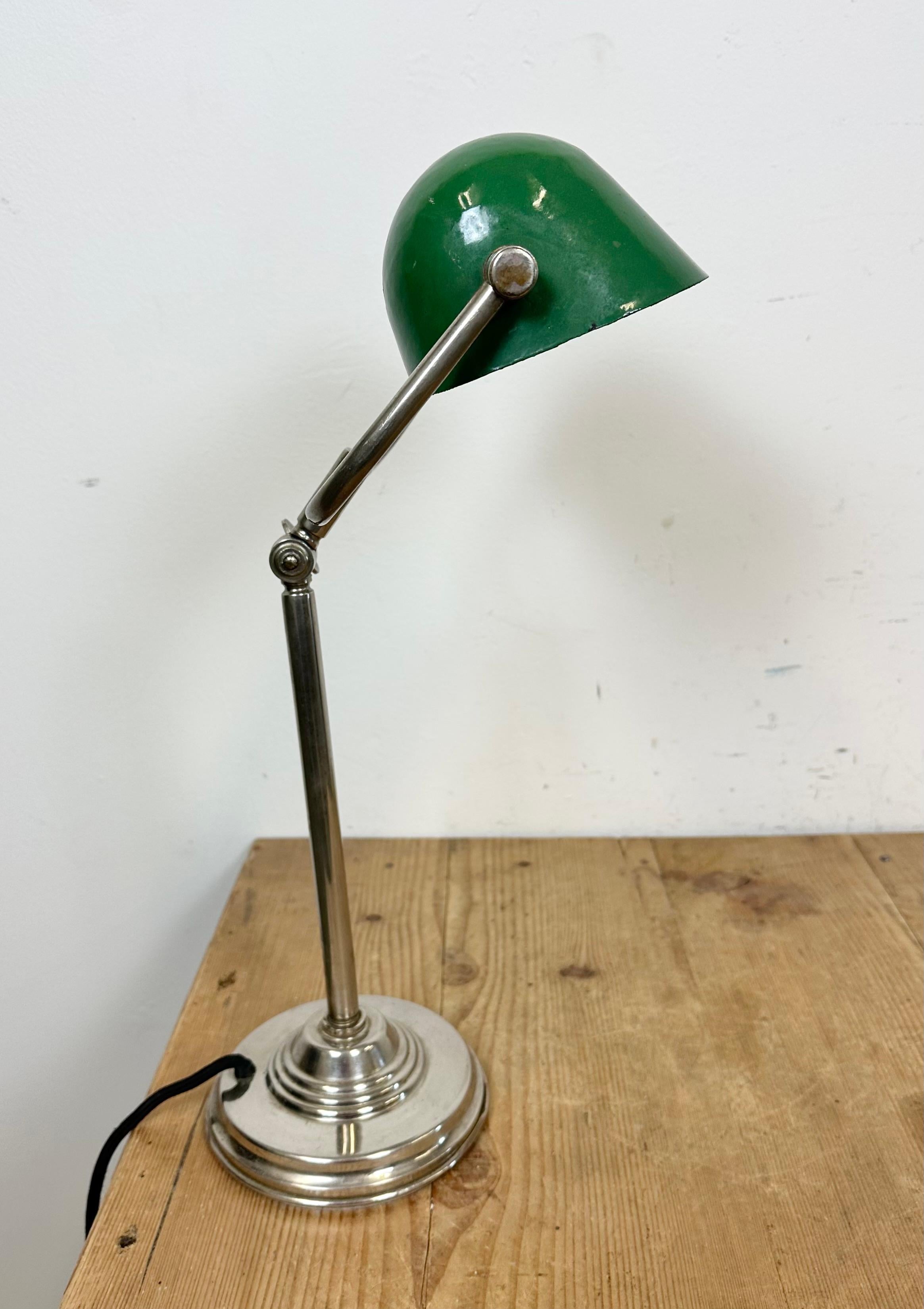 Vintage Green Enamel Bank Table Lamp, 1960s 4