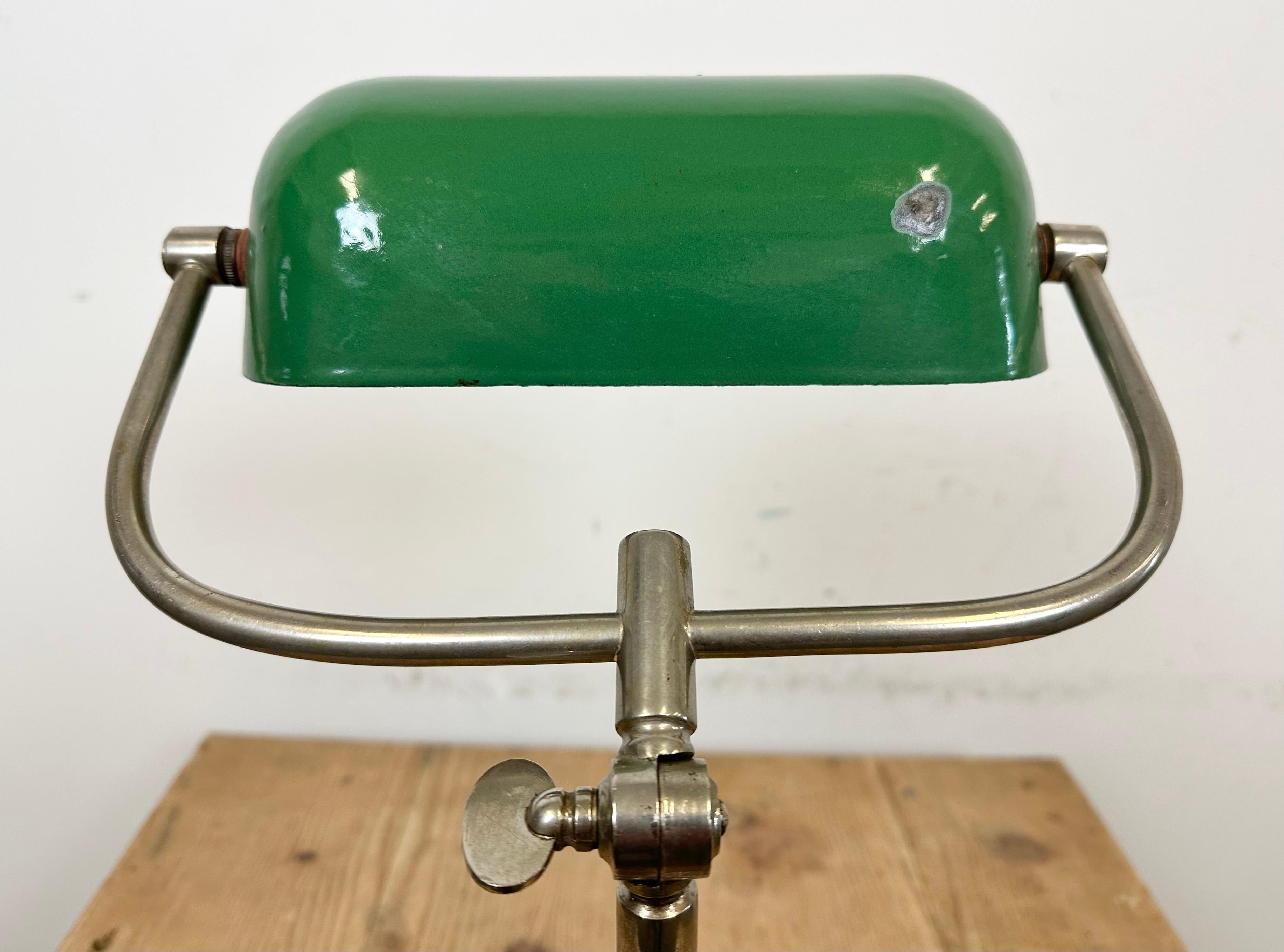 Vintage Green Enamel Bank Table Lamp, 1960s 12