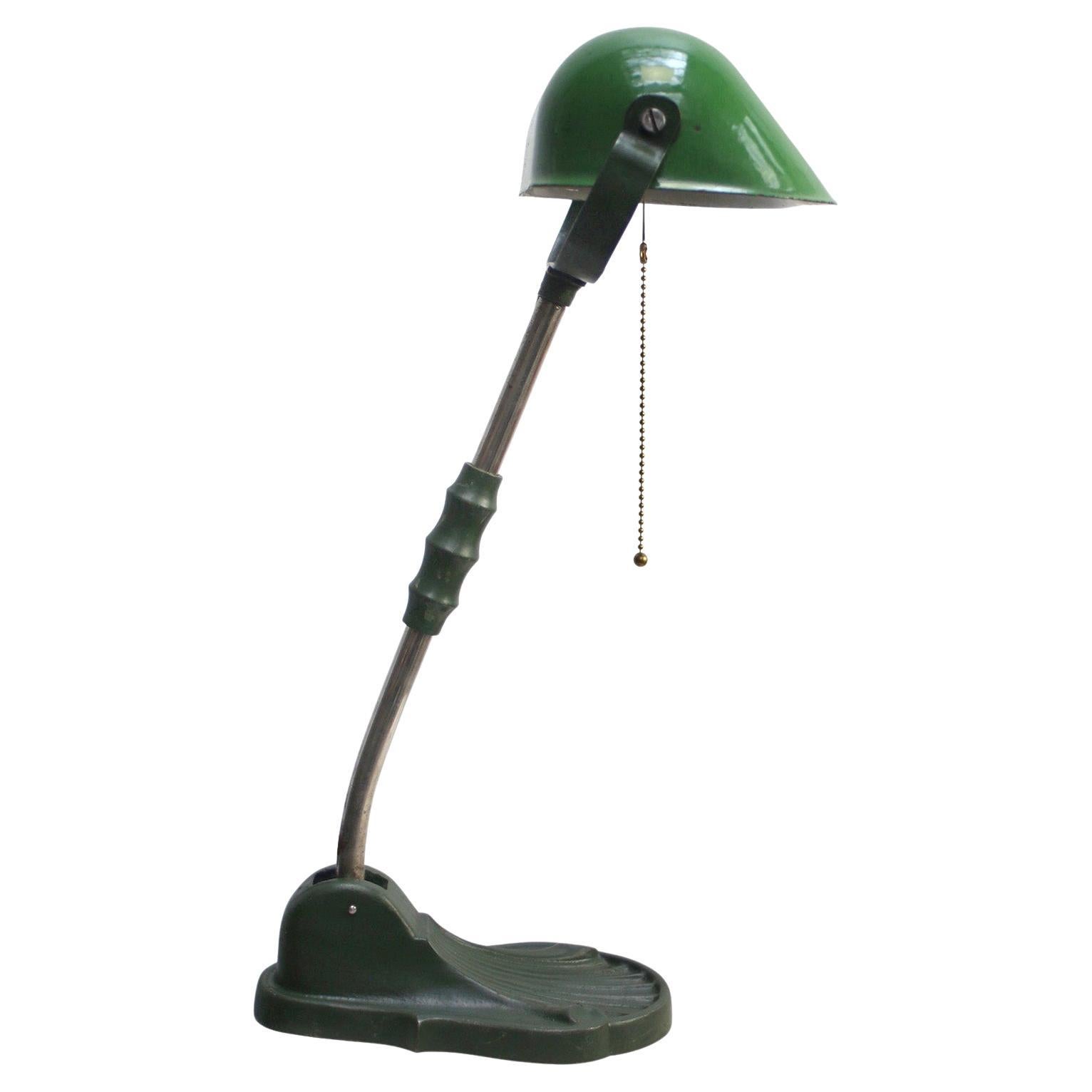 Lampe de bureau industrielle Vintage Greene 
Greene Greene, milieu du 20e siècle en vente