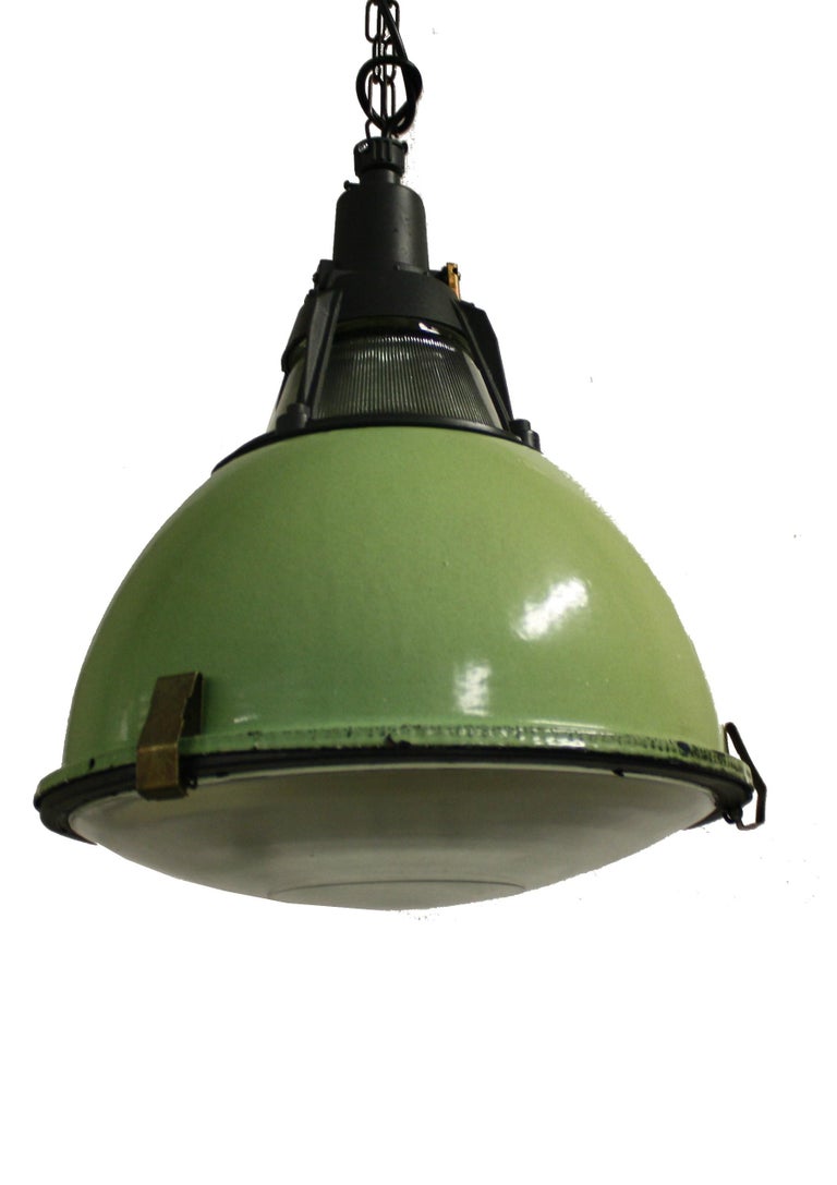 Vintage Green Enamel Industrial Pendant Lights with Glass, Vintage Factory  Lamp at 1stDibs