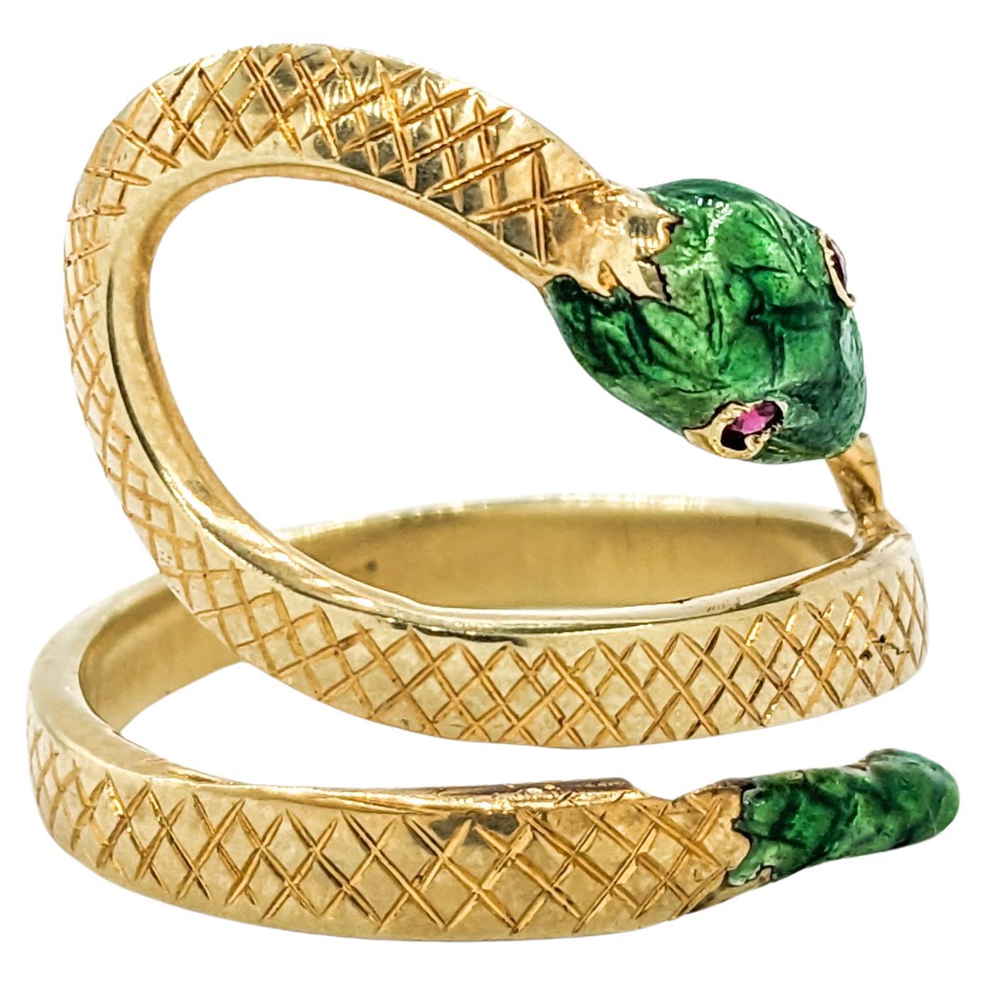 Vintage Green Enamel Snake Ring with Ruby Eyes In Yellow Gold For Sale