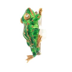 Vintage Green Enamel Textured 18K Frog with Diamond Eyes
