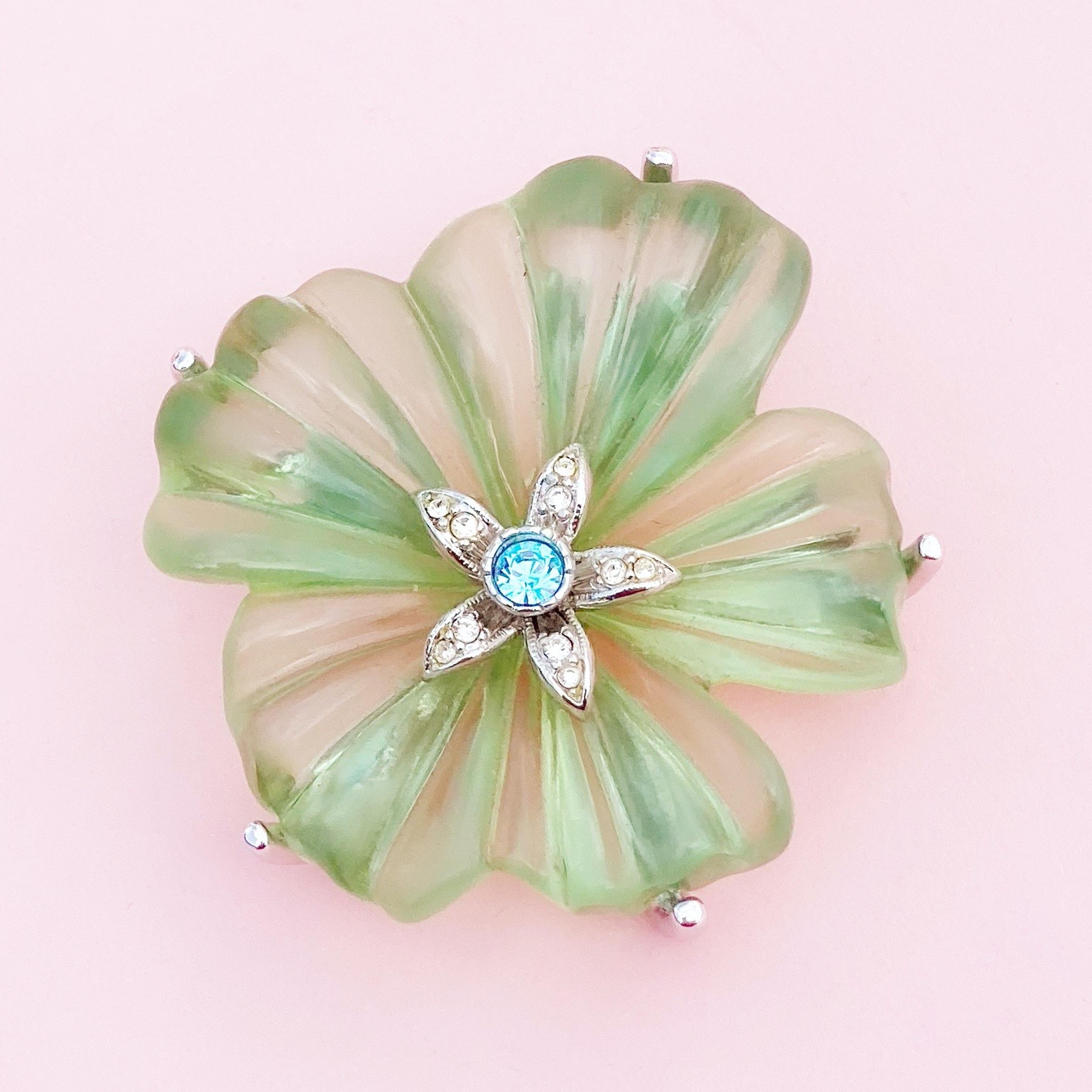 Vintage Green Frosted Lucite Flower Figural Brooch, 1980s In Good Condition In McKinney, TX