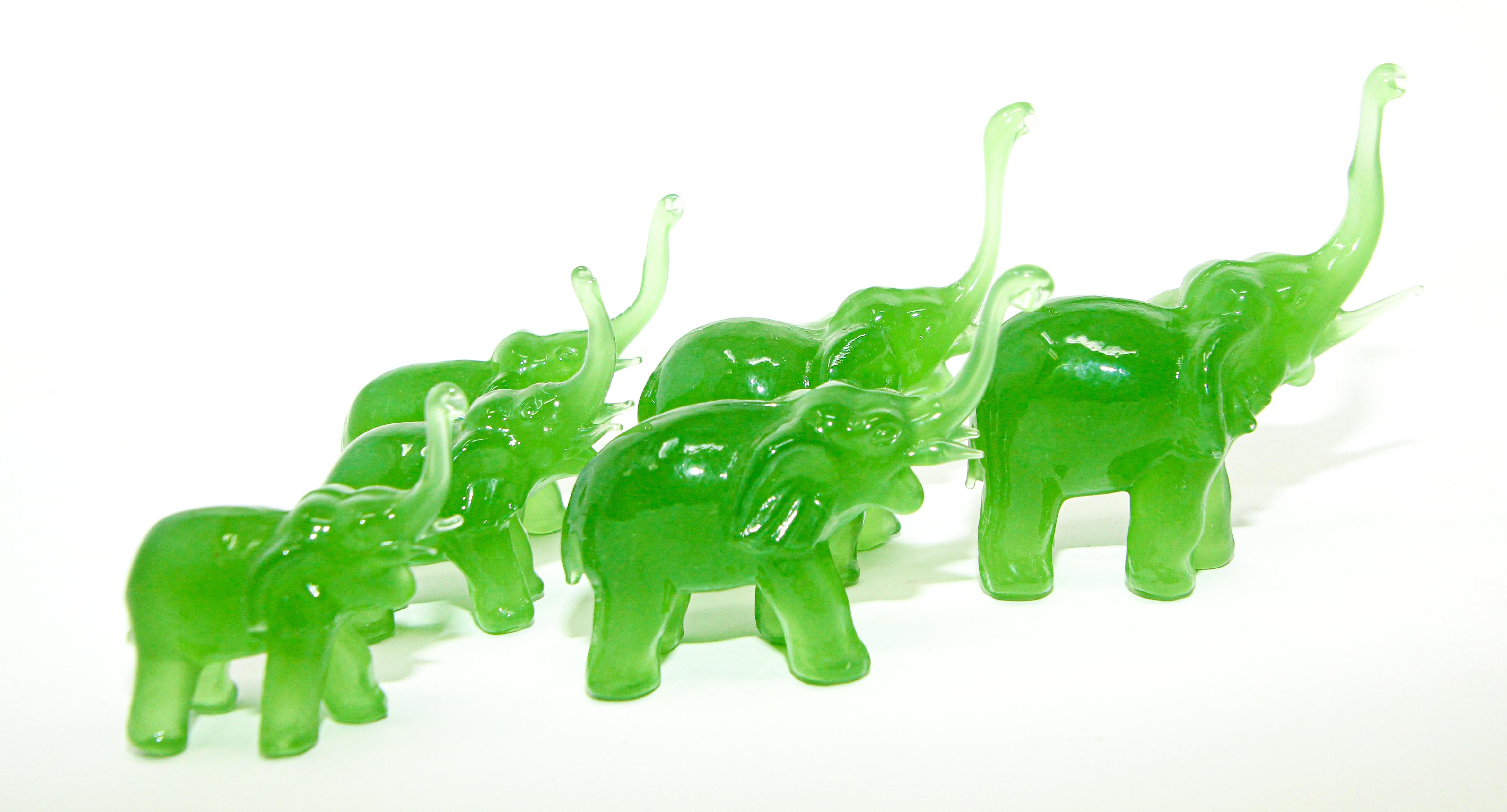 Vintage Green Glass Elephants Group Sculptures 1