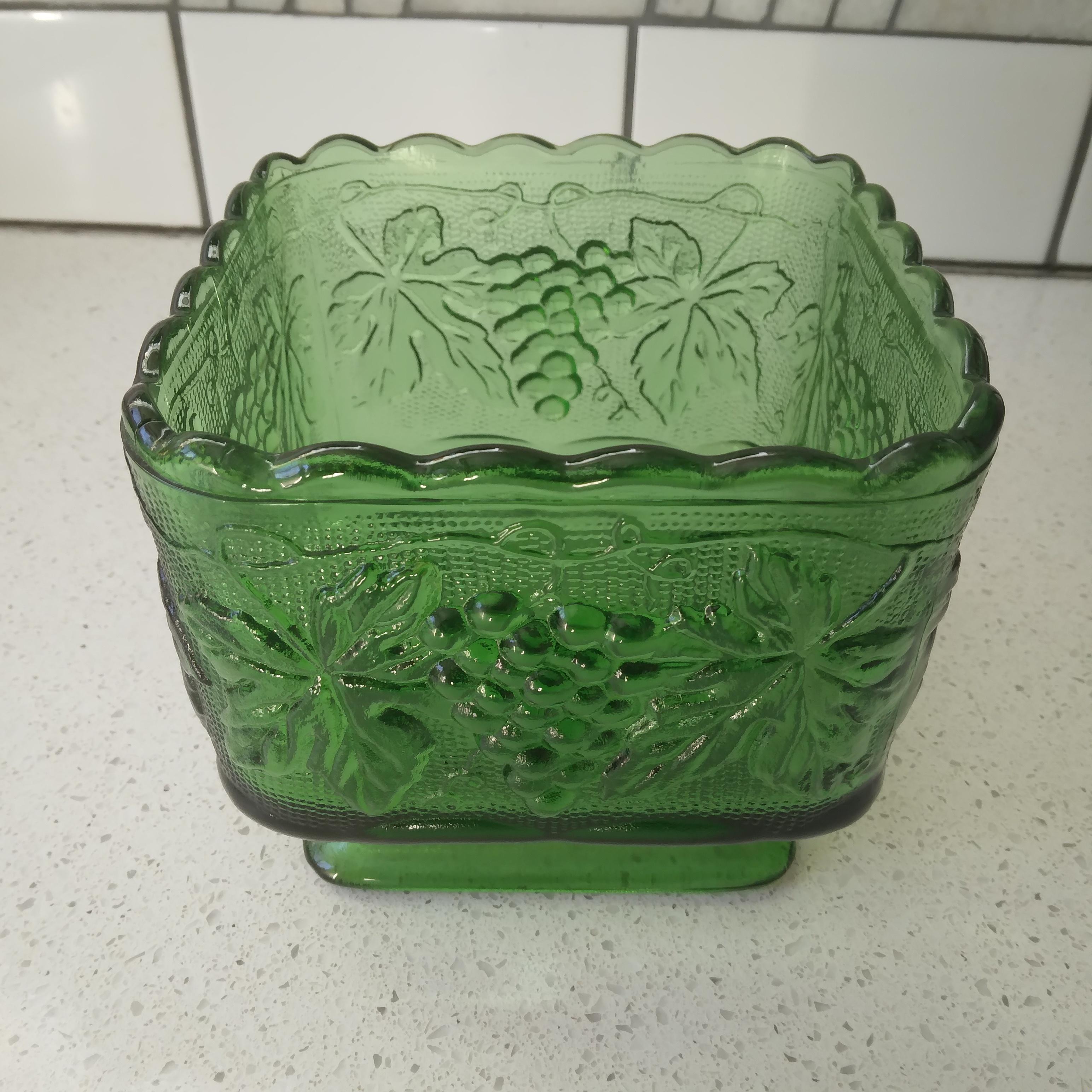 Mid-Century Modern Vintage Green Glass Pedestal Dish featuring Grape Vine Pattern For Sale