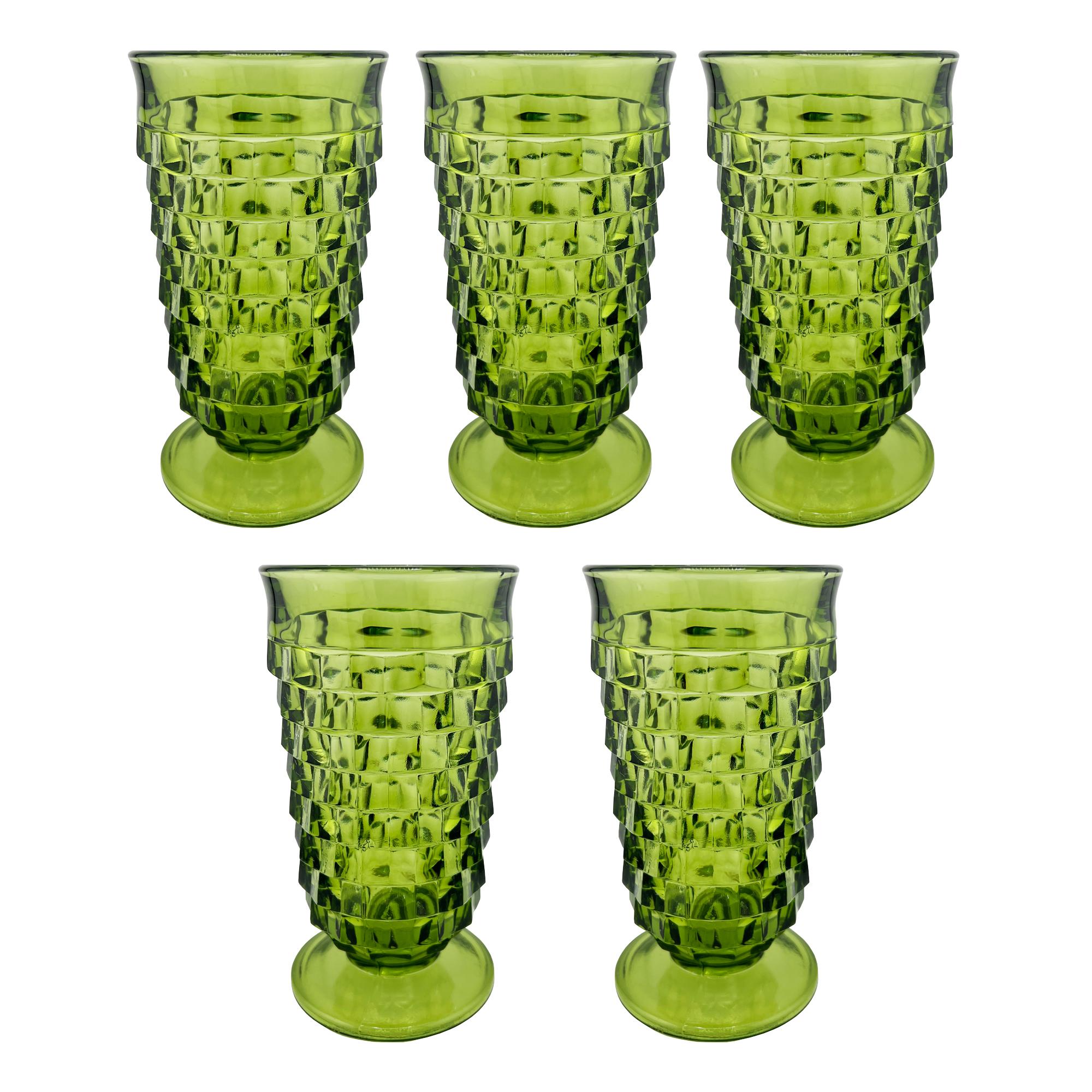 Mid-Century Modern Verres à boire vintage en verre vert - Lot de cinq Verres à boire texturés du milieu du siècle dernier en vente
