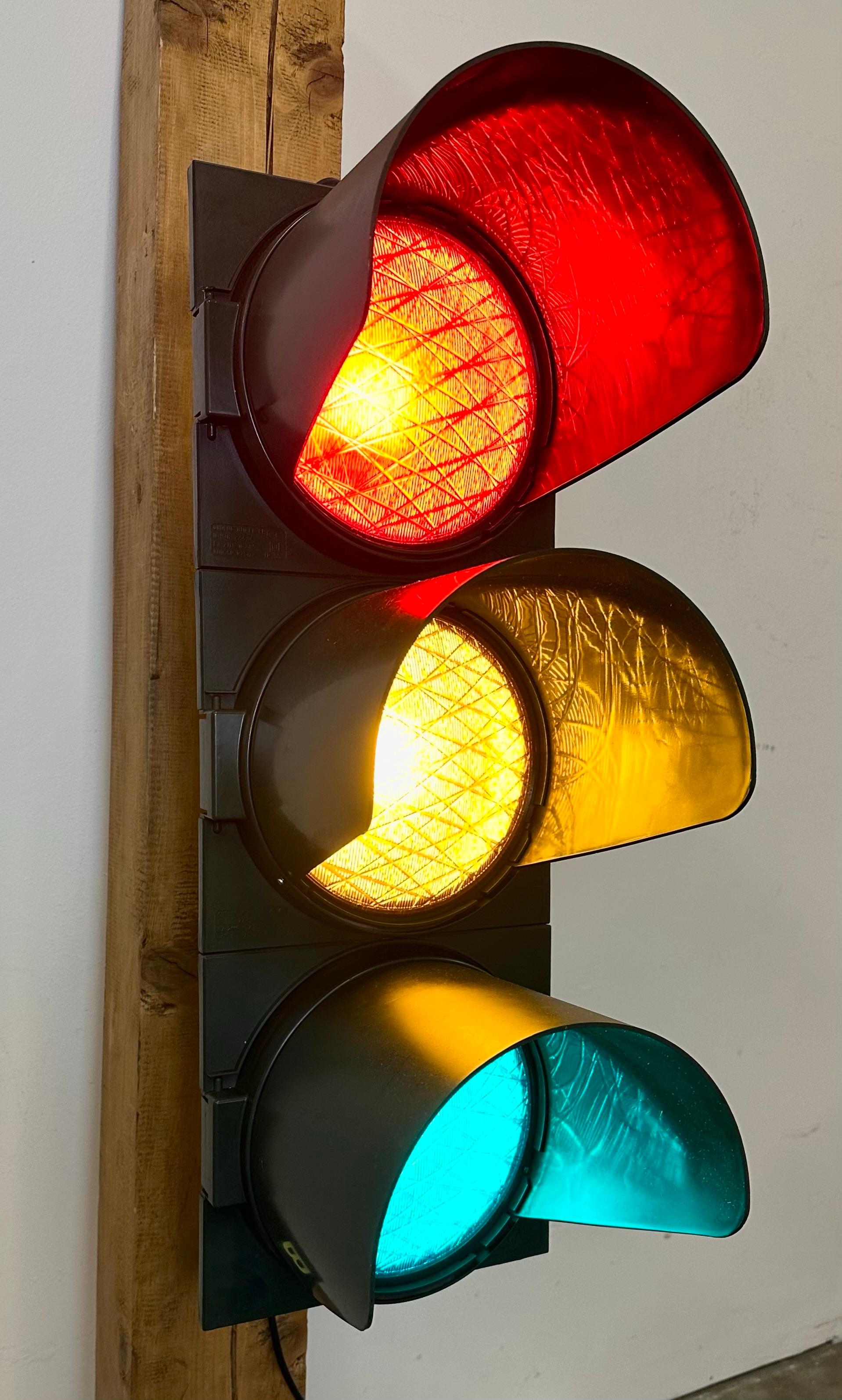 Late 20th Century Vintage Green Italian Traffic Lights, 1980s For Sale