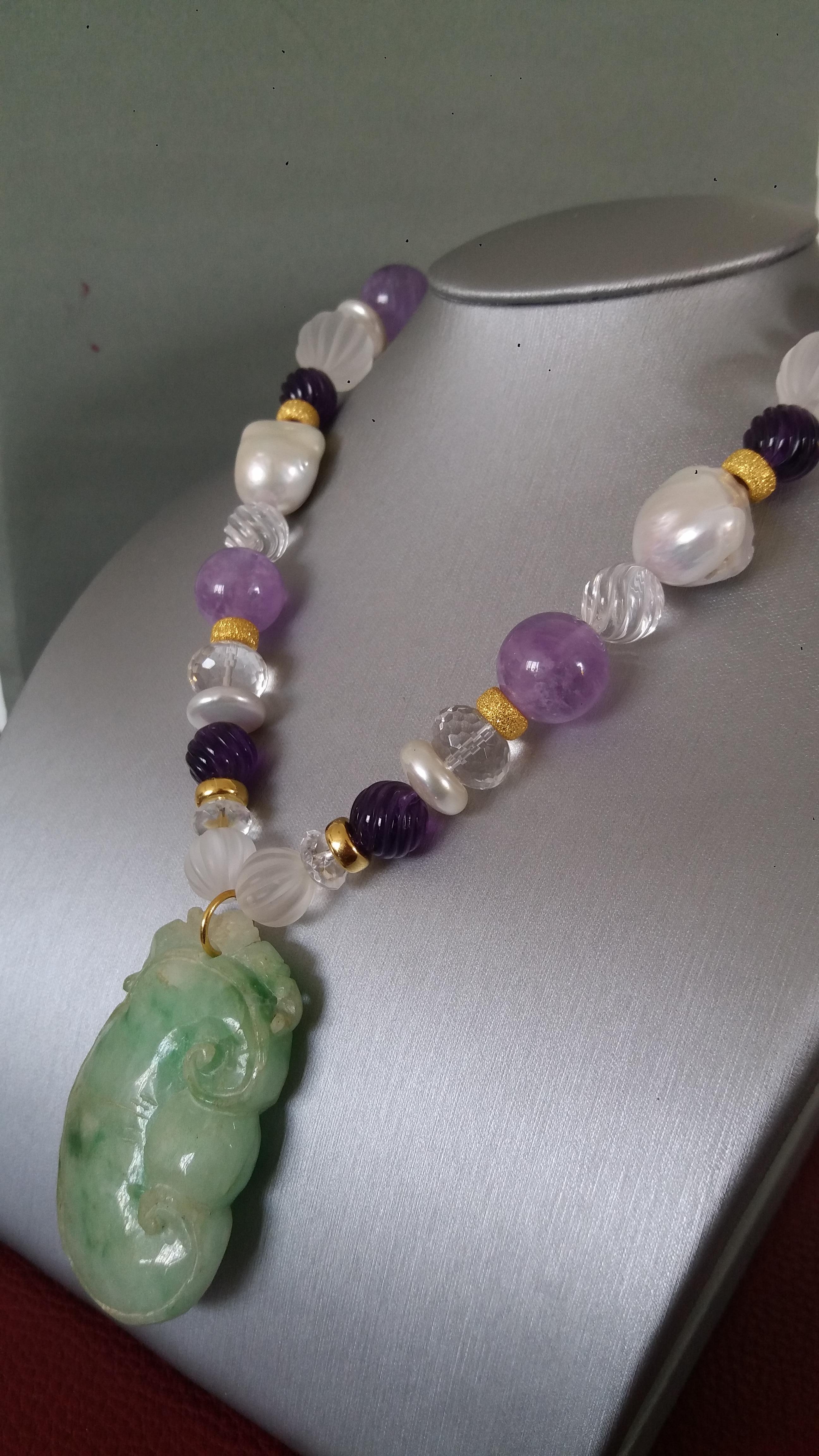 Vintage Green Jade Pendant Amethyst Baroque Pearls Quartz Yellow Gold Necklace In Good Condition For Sale In Bangkok, TH