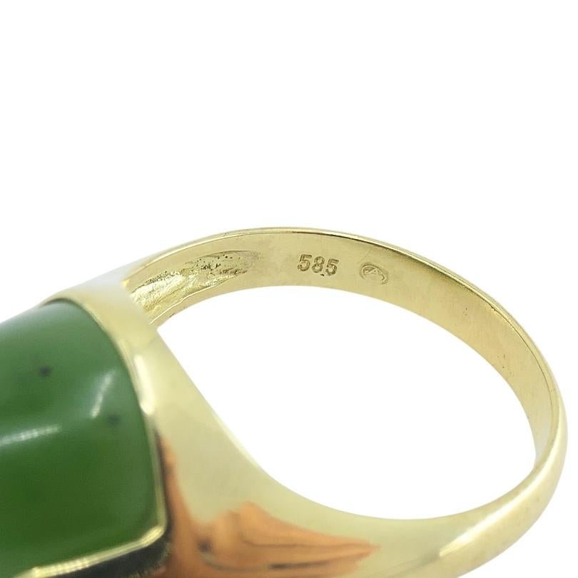 Vintage Green Jade Ring 14k Gold For Sale 3