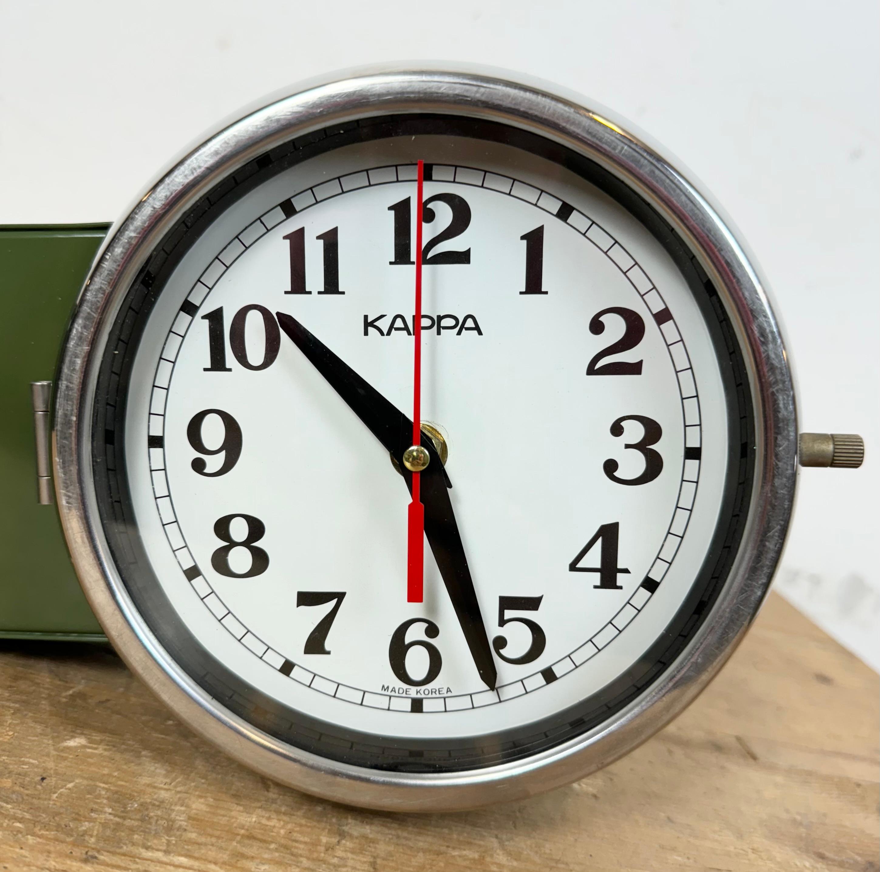 Vieille horloge murale Kappa Maritime verte à double face, années 1980 en vente 9