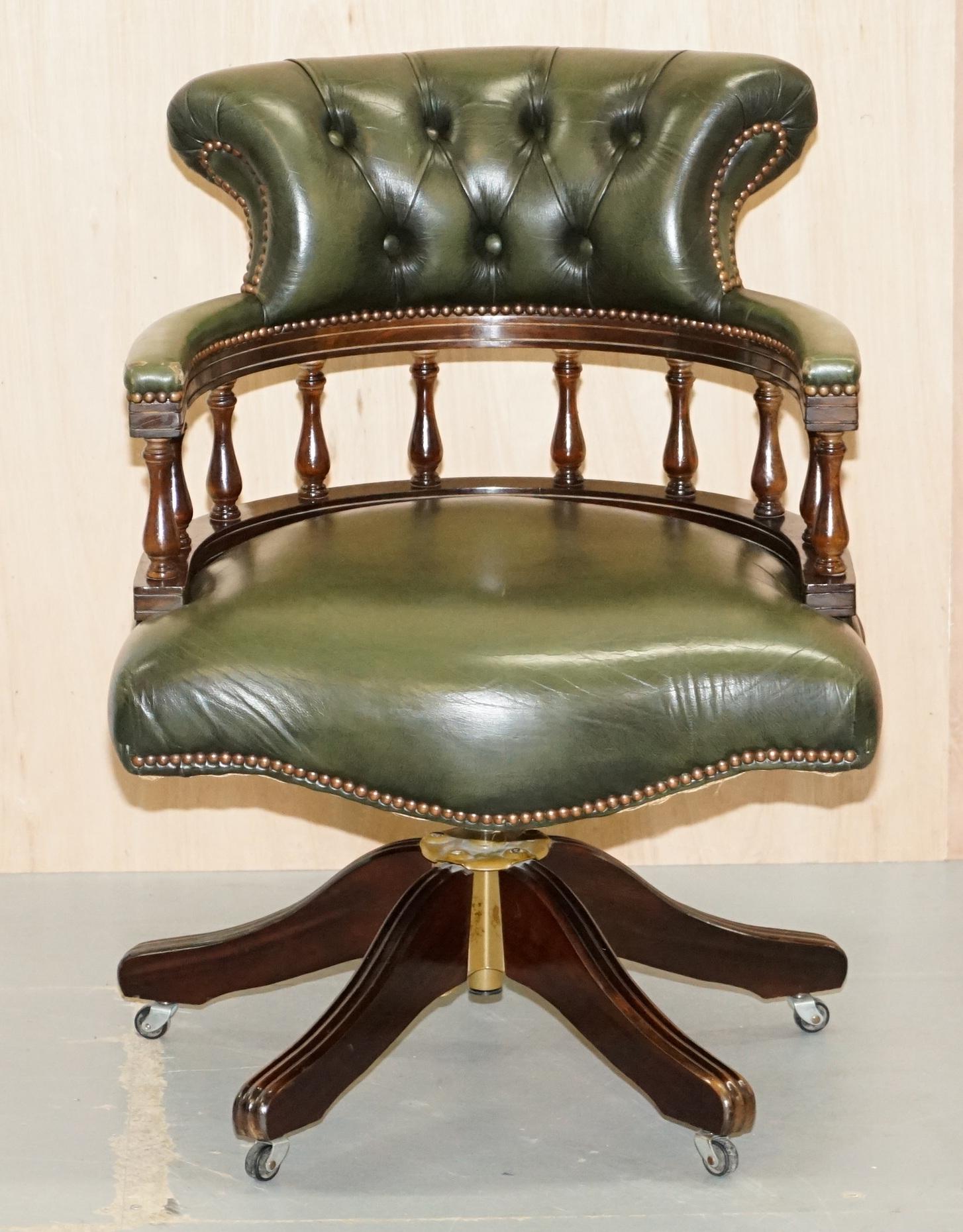 We are delighted to offer for sale this very nice vintage green leather Chesterfield buttoned Regency style captains office chair 

A good looking well made and comfortable chair, the design goes back hundreds of years and is very collectable for