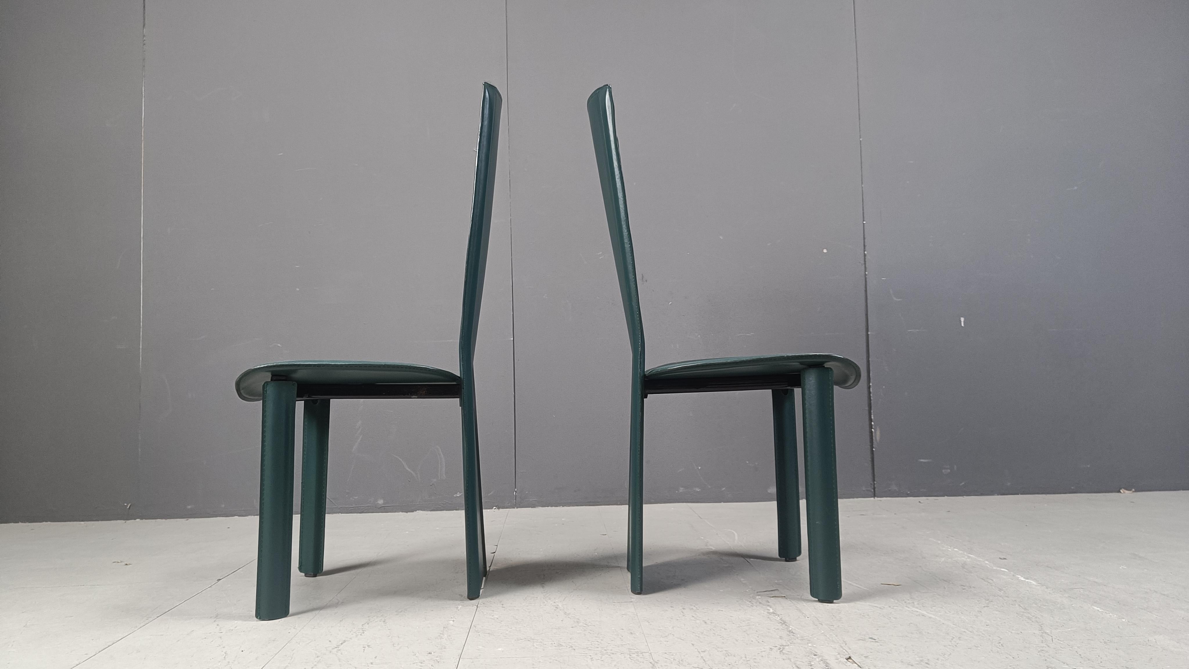 Sedie da pranzo in pelle verde vintage, anni '80 - set da 4 in vendita 5