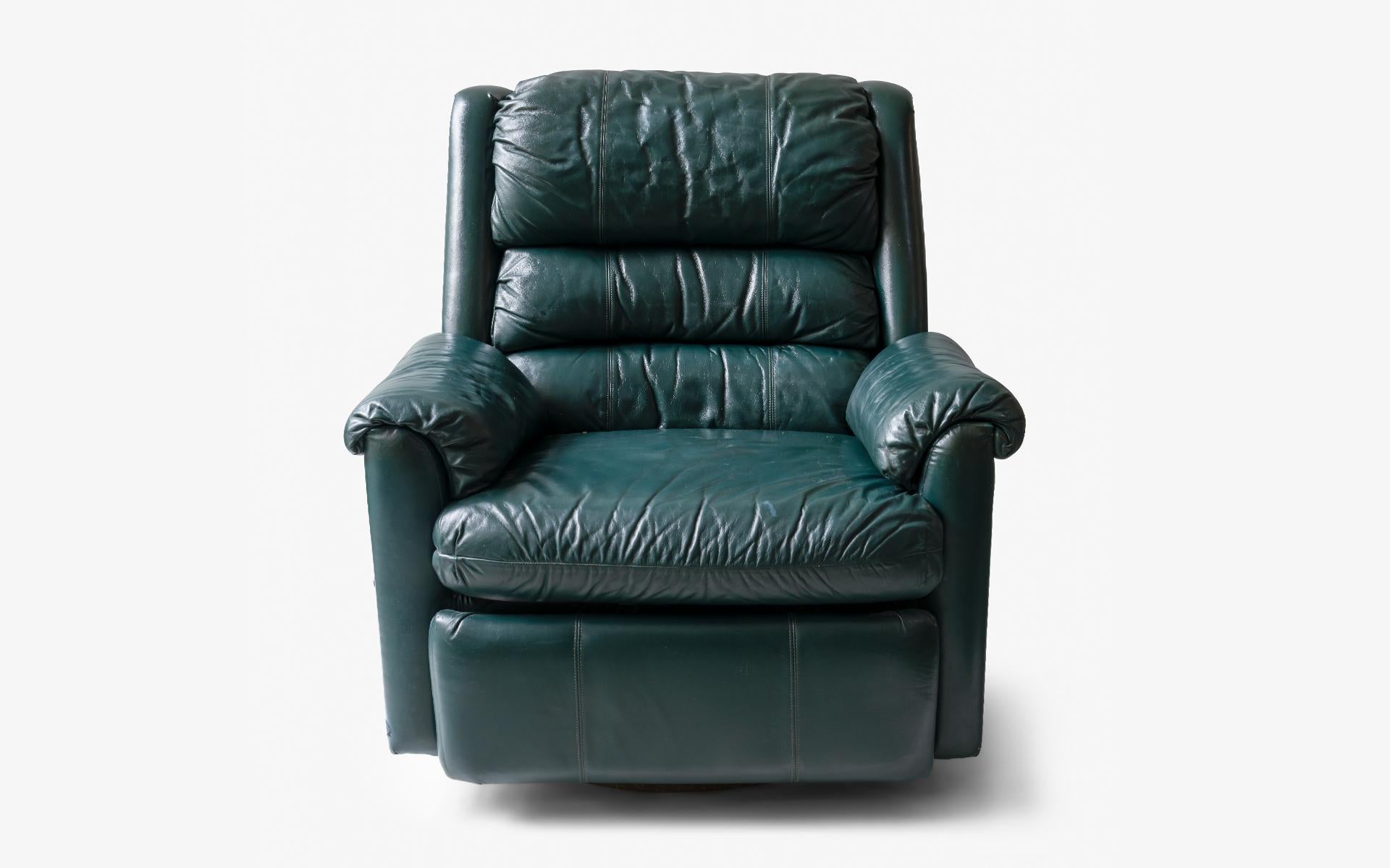 Modern Vintage Green Leather TV Comfortable Armchair For Sale