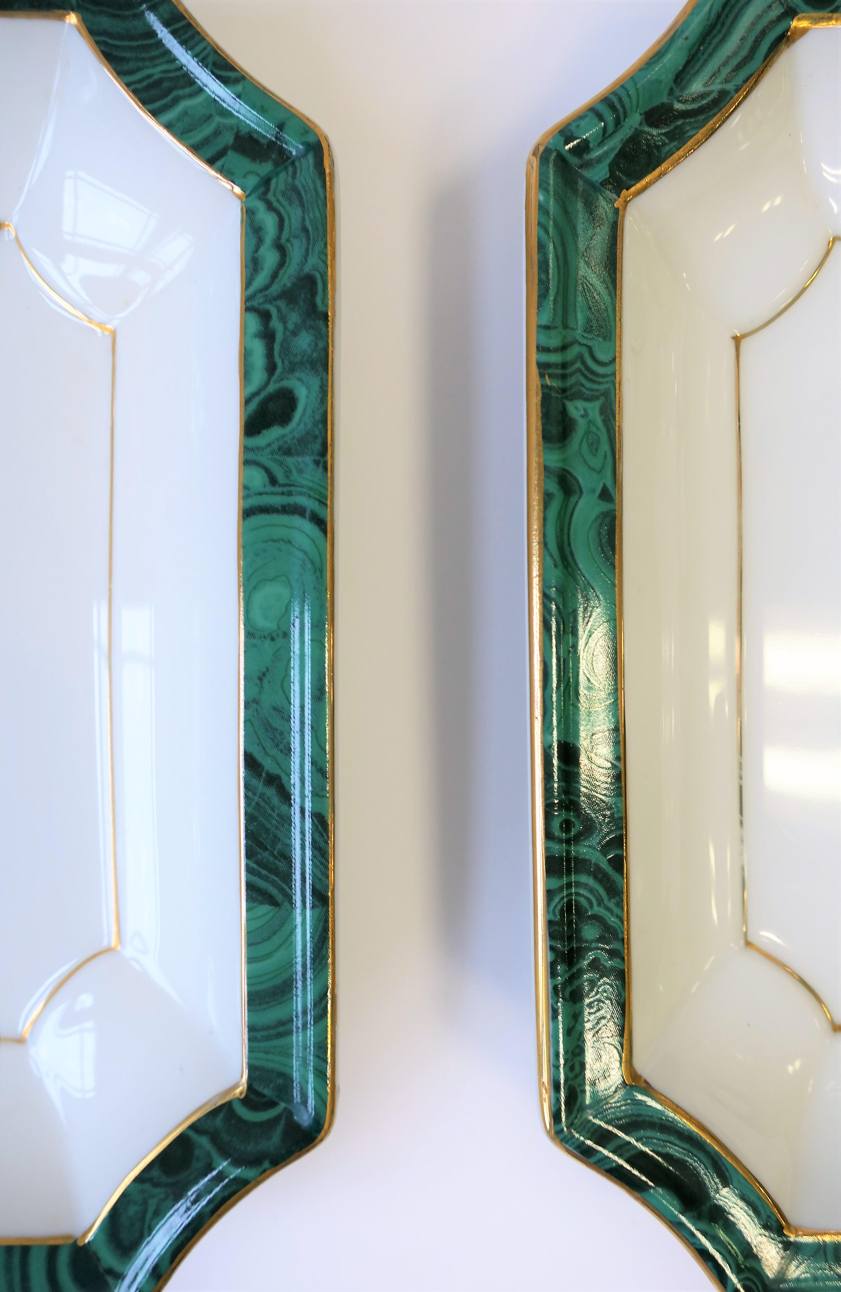 Green Malachite and Gold Entertaining Serving Bowls, ca. 1980s, Pair In Good Condition In New York, NY