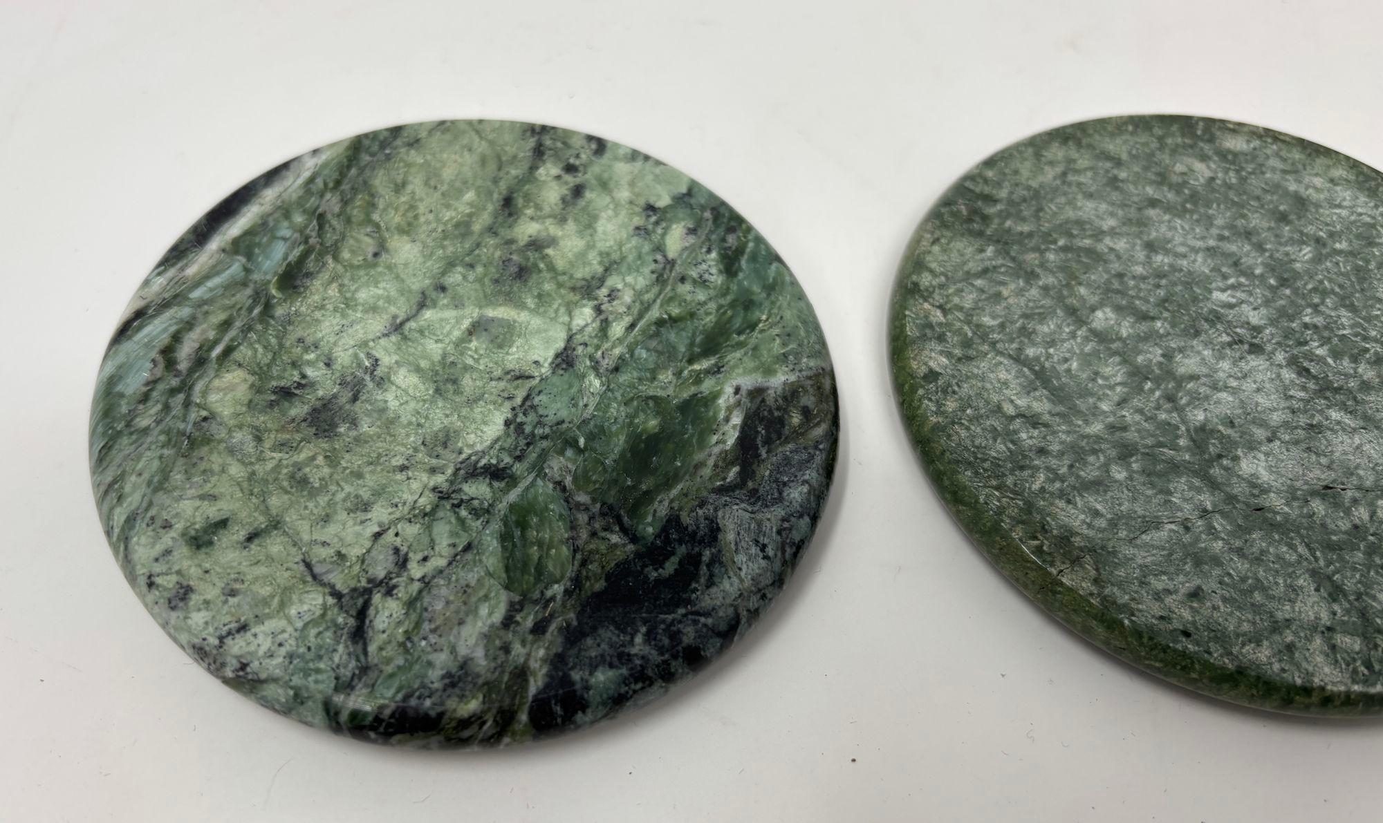 20ième siècle Vintage Green Marble Coasters Set 5 Pieces Handmade in Italy Collectible 1970 en vente