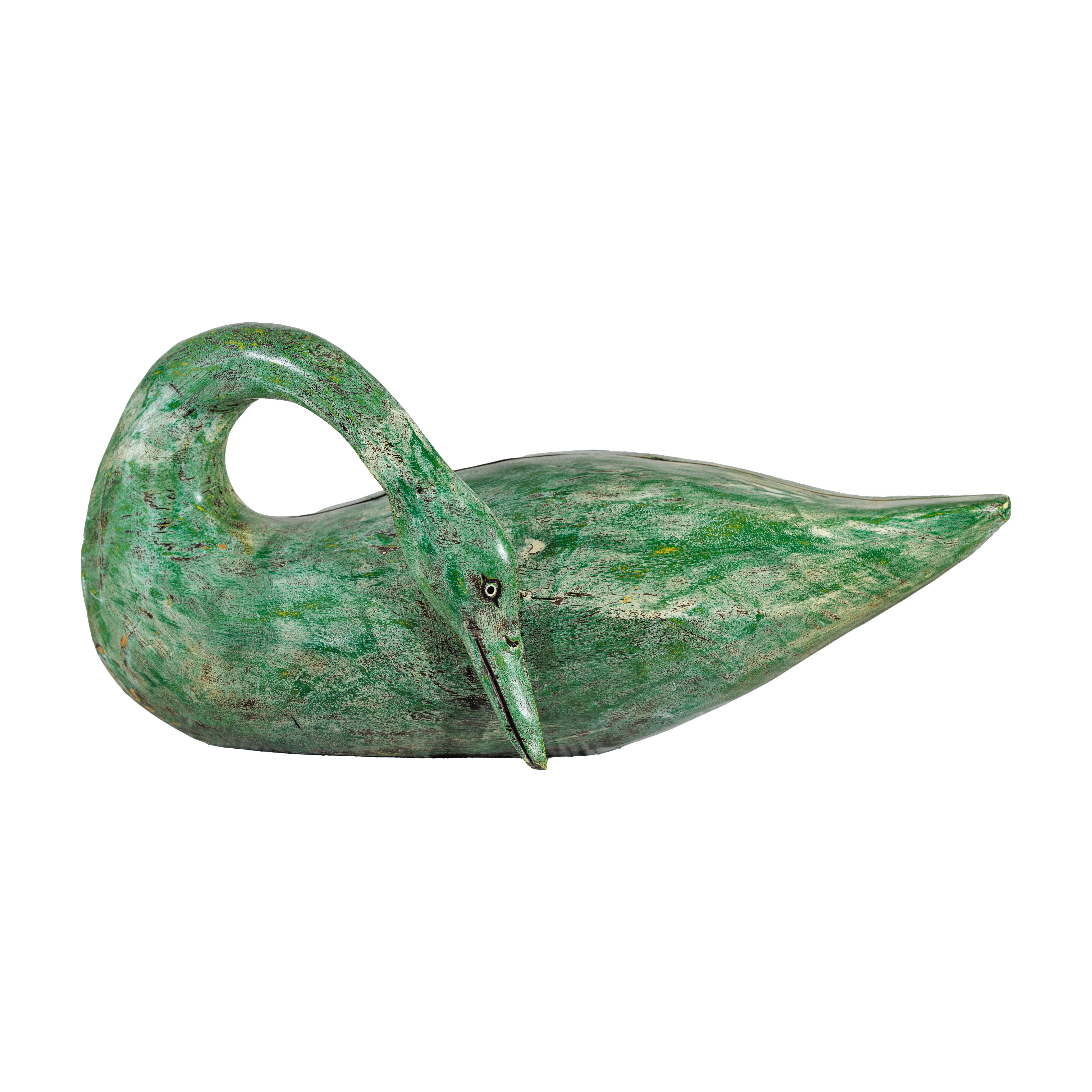 Cigno vintage in legno dipinto di verde con collo curvo intagliato in vendita 9