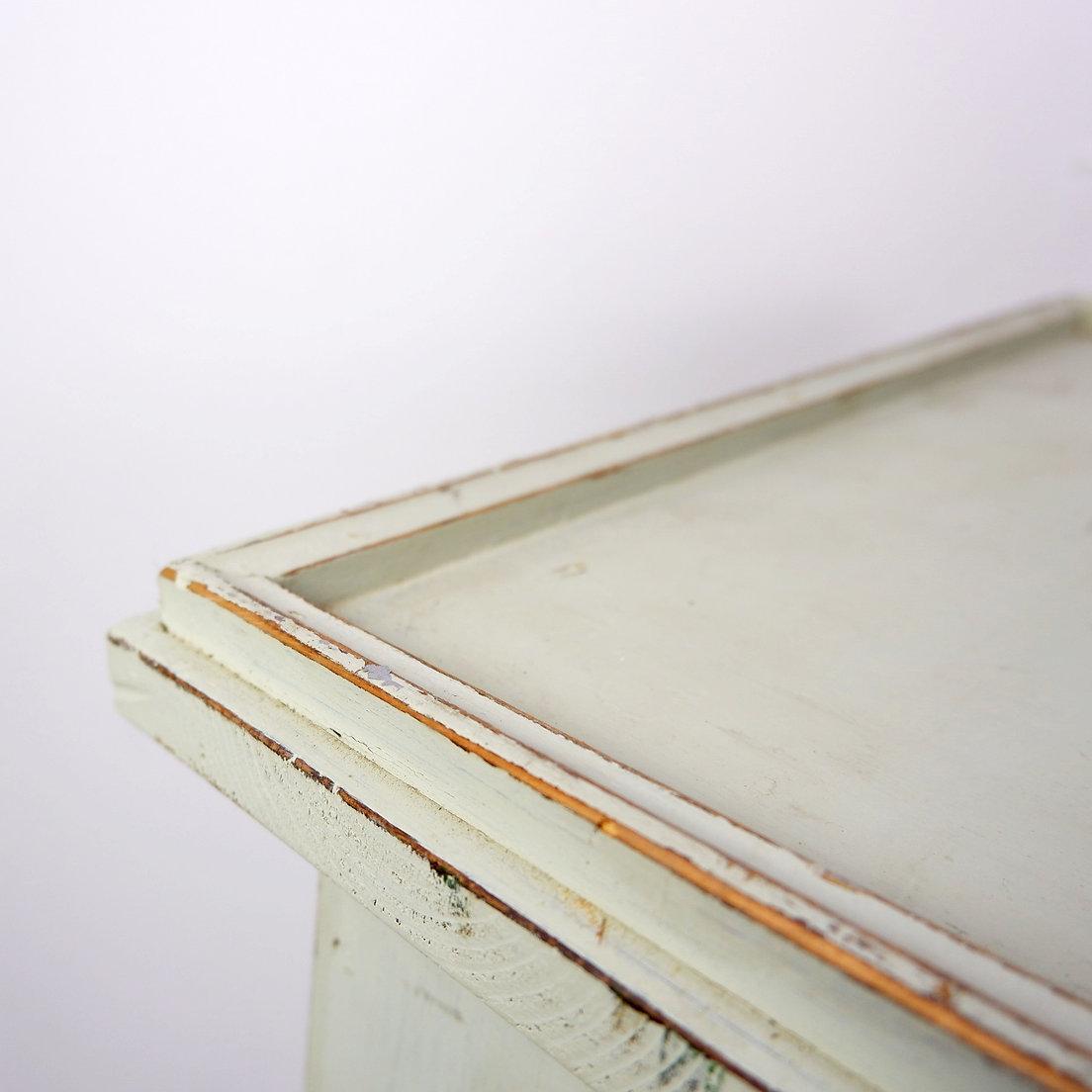 Vintage Grün patiniert Holz Pedestal Schrank Storage Stand im Angebot 7