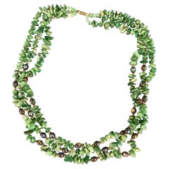 VINTAGE Green Periodt Stone Layered Necklace