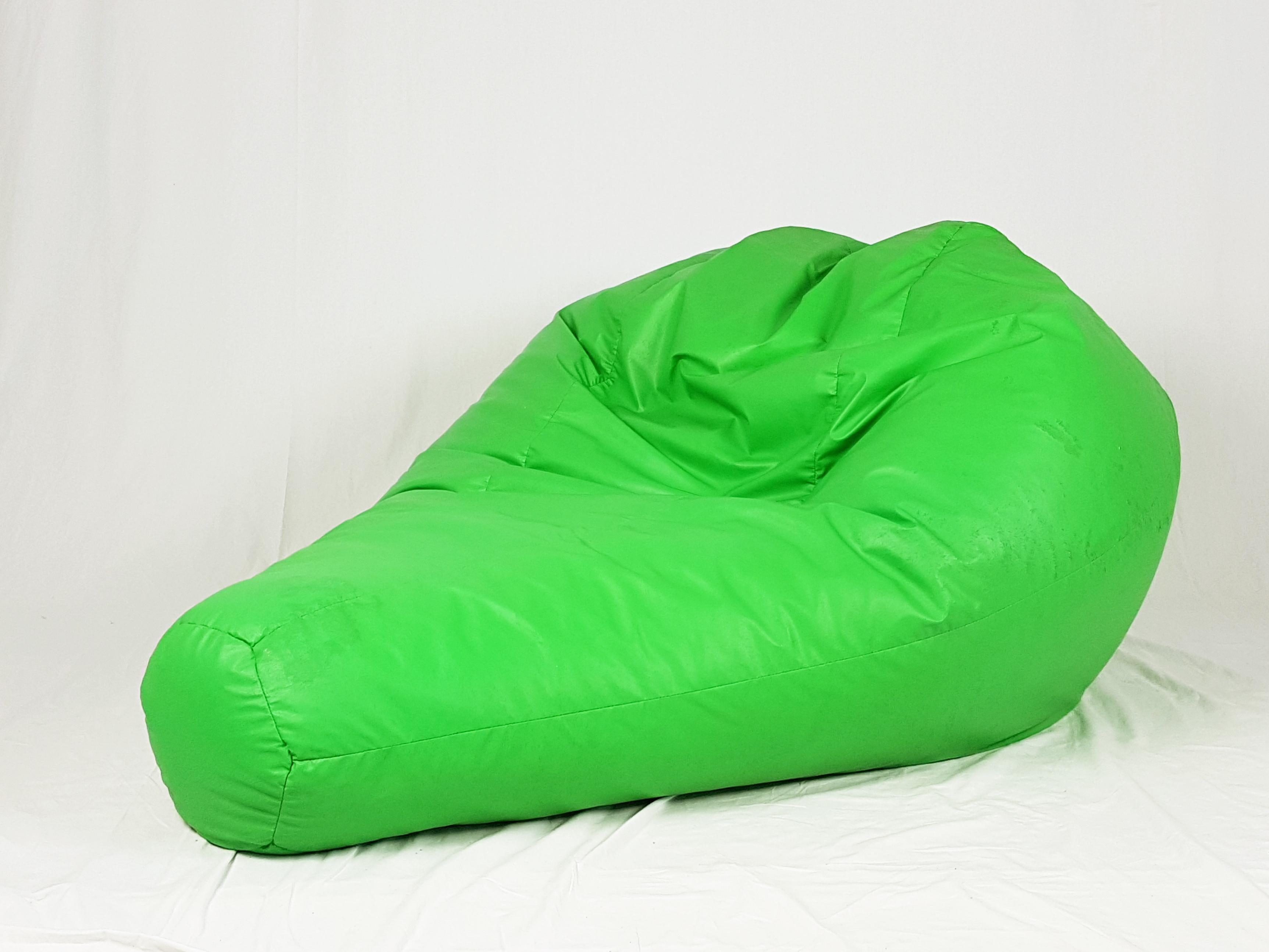 plastic gatti