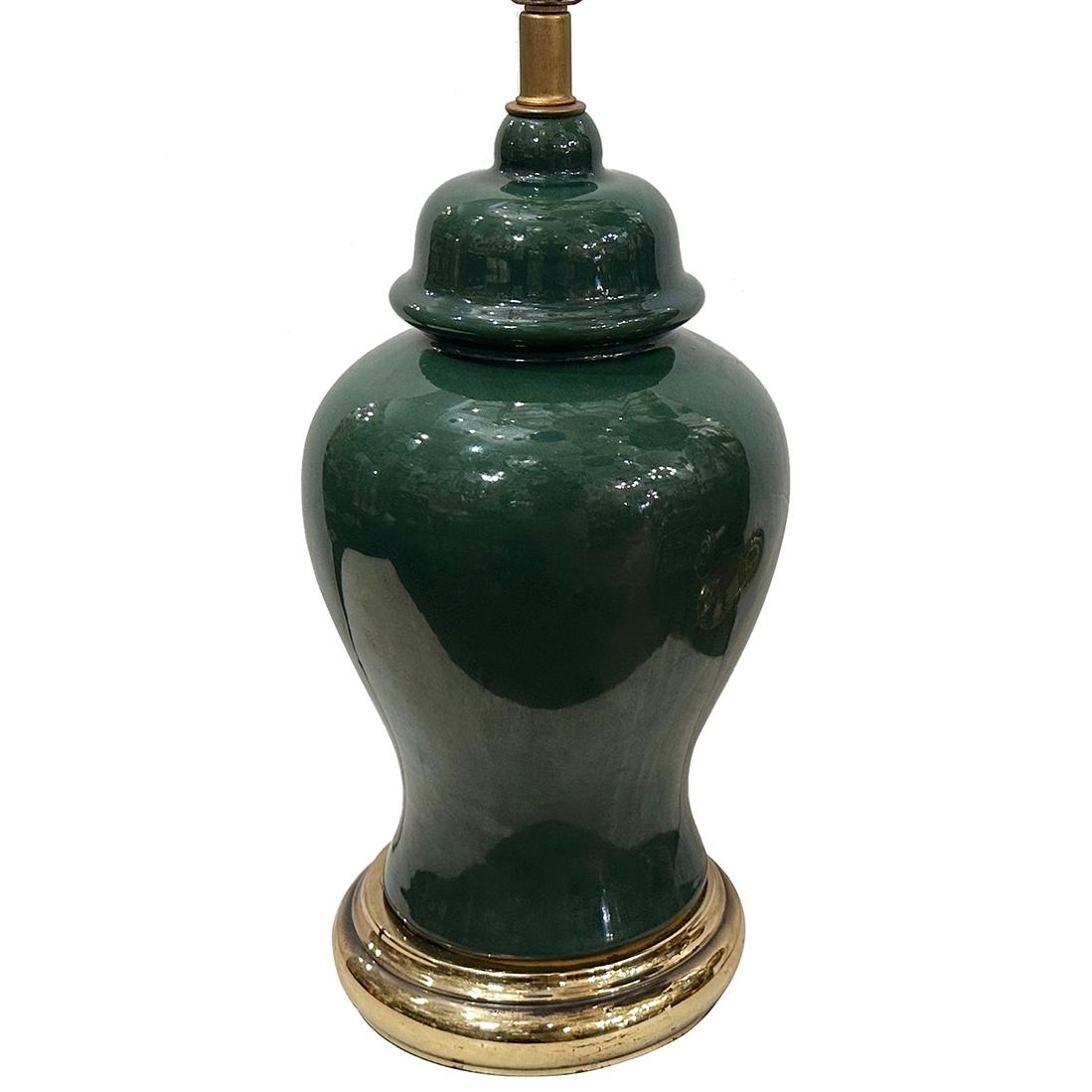 Lámpara vintage de porcelana verde en Bueno estado para la venta en New York, NY