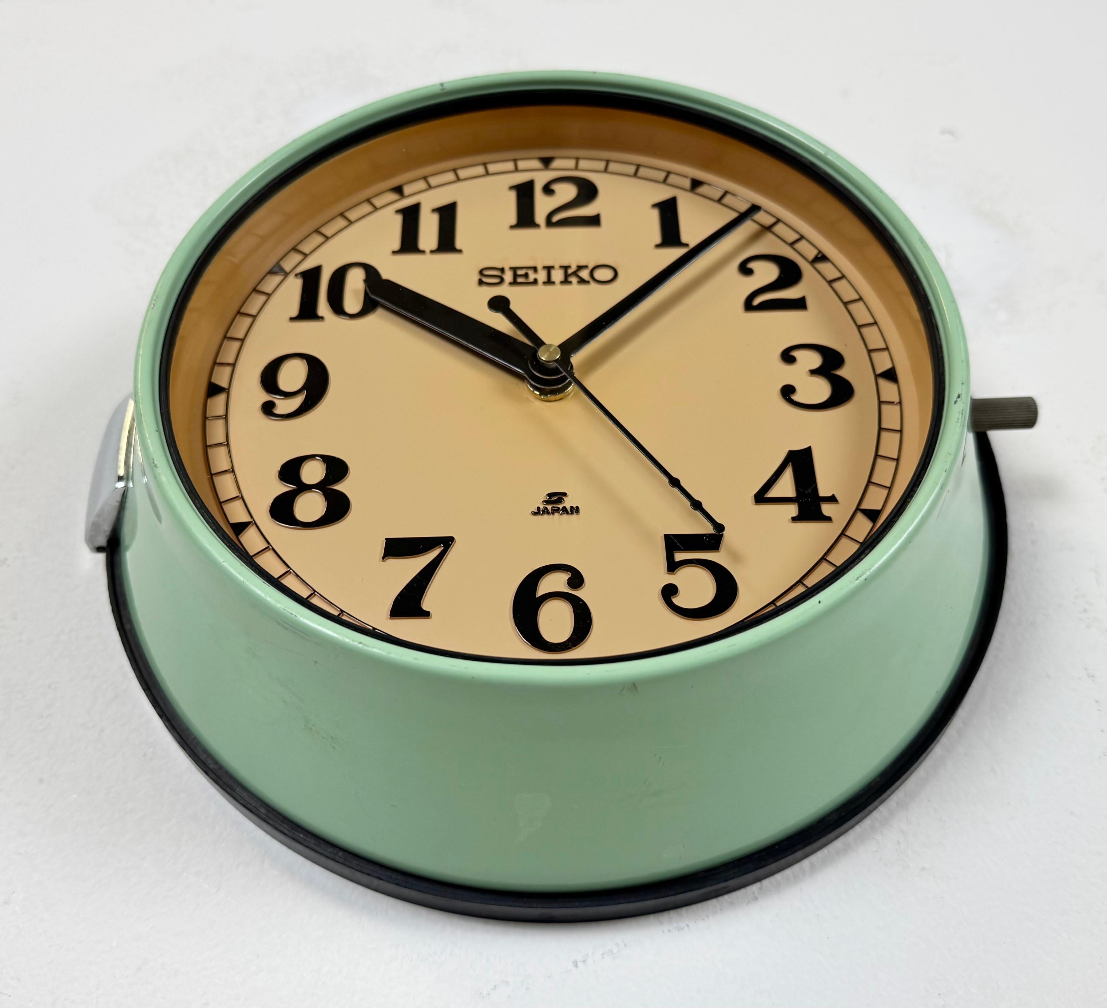 Reloj de pared de barcos Seiko verde vintage, años 70 Vidrio en venta