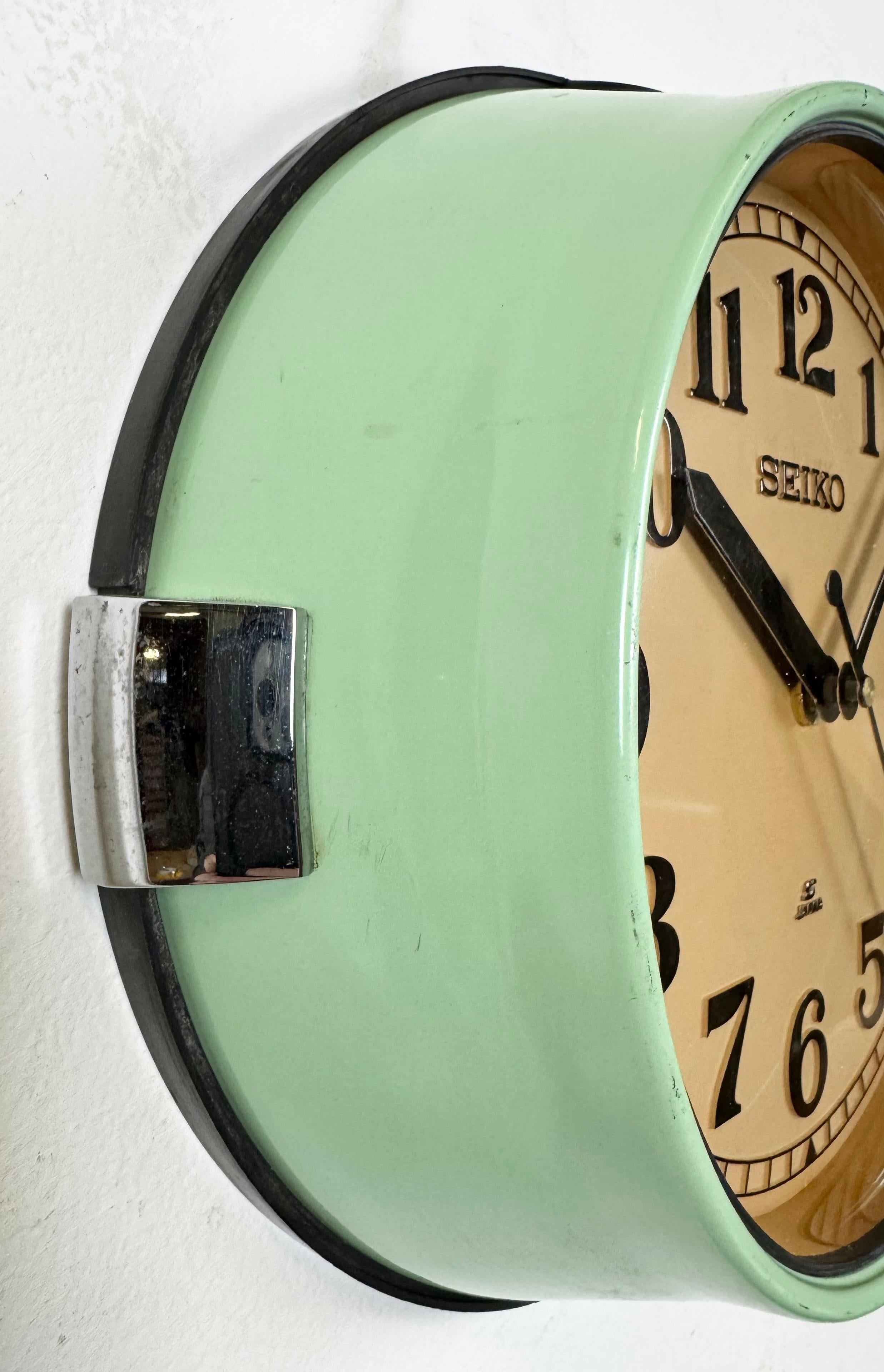 Reloj de pared de barcos Seiko verde vintage, años 70 en venta 2