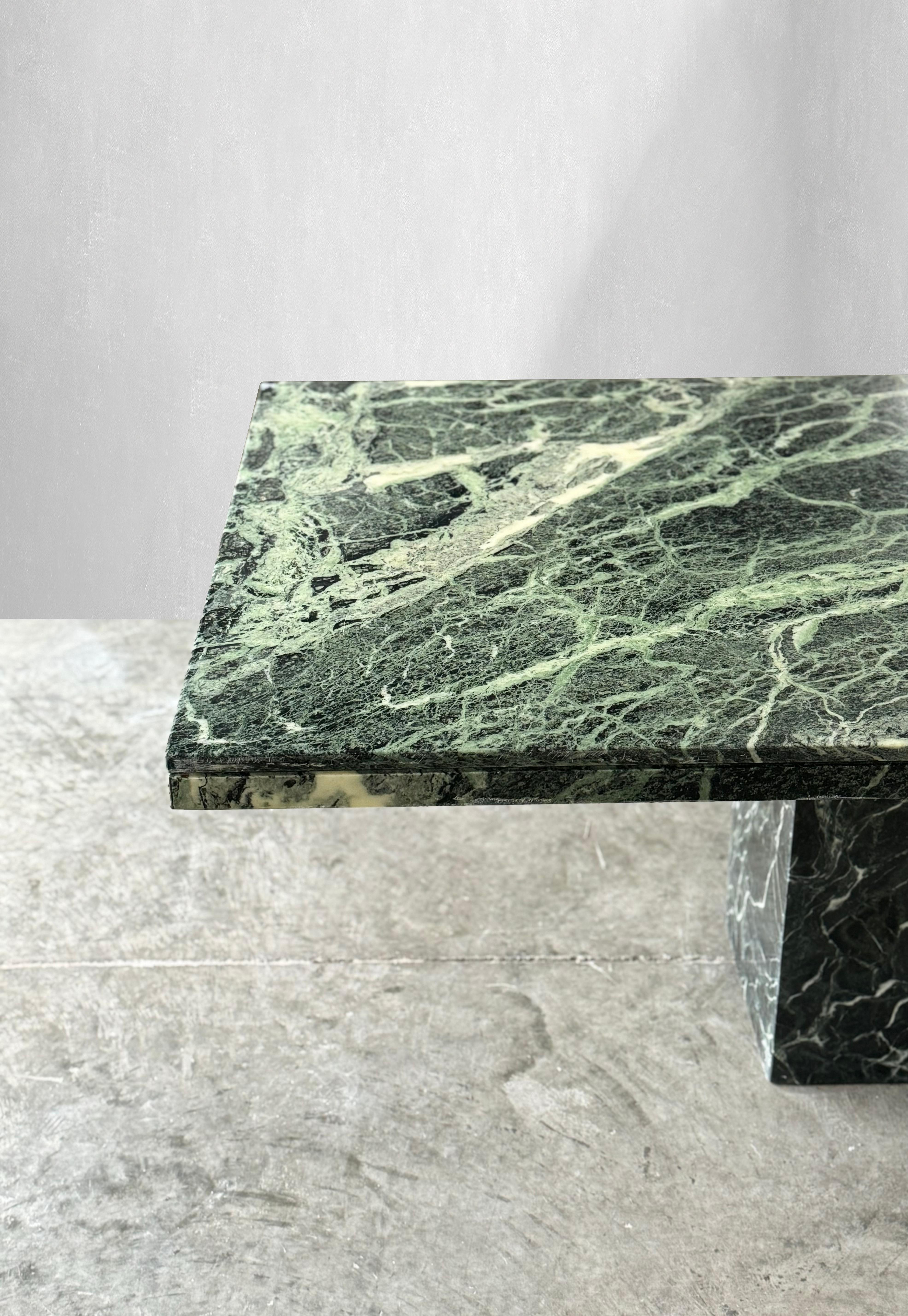 Fin du 20e siècle Table de salle à manger vintage en marbre vert serpentin en vente