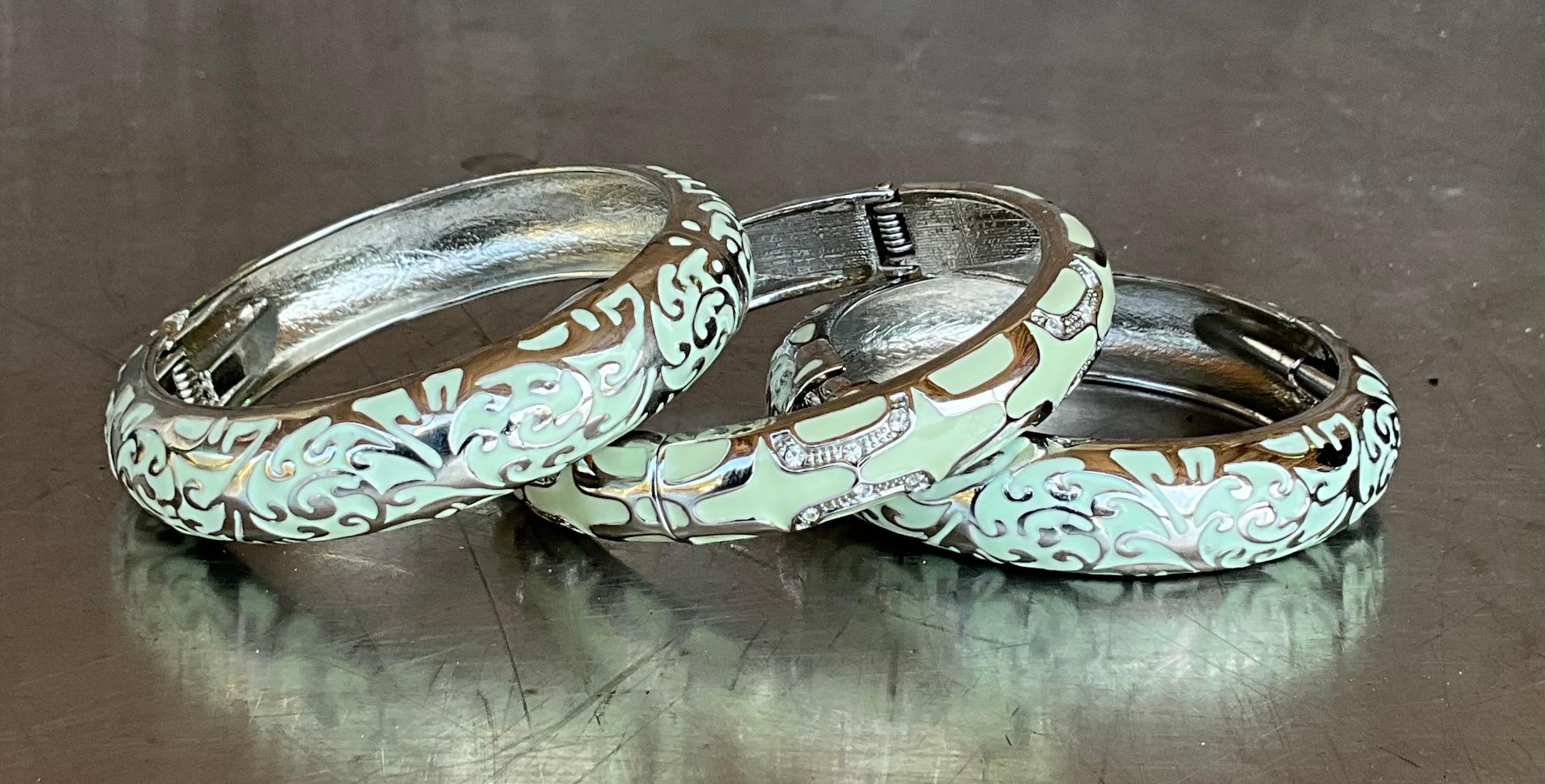 Braccialetti vintage con smalto verde e argento - Set di 3 pezzi in vendita 1