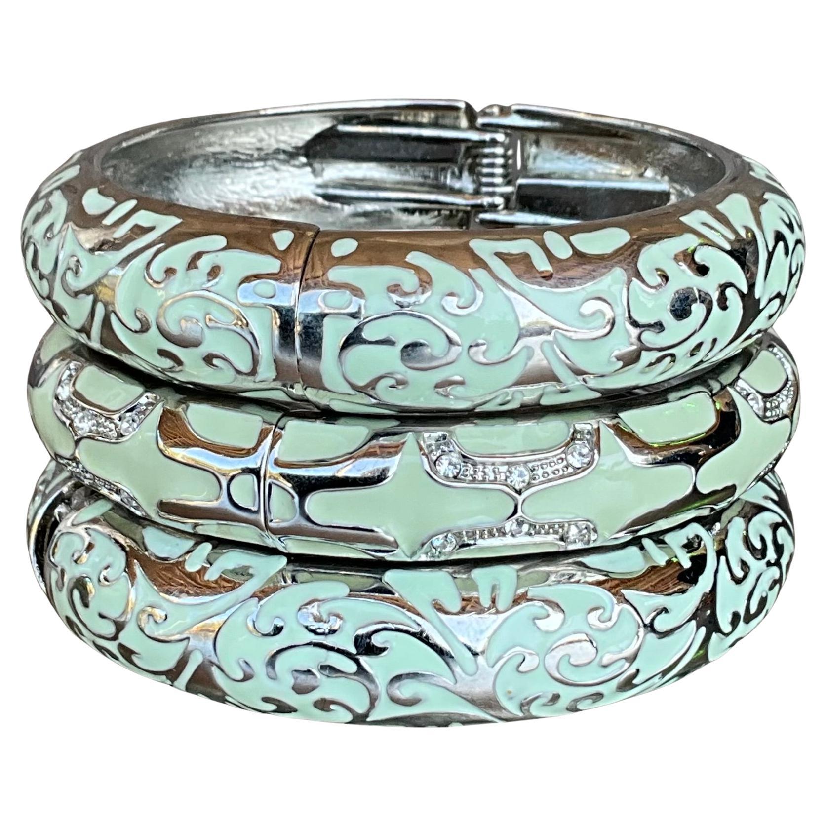 Braccialetti vintage con smalto verde e argento - Set di 3 pezzi in vendita