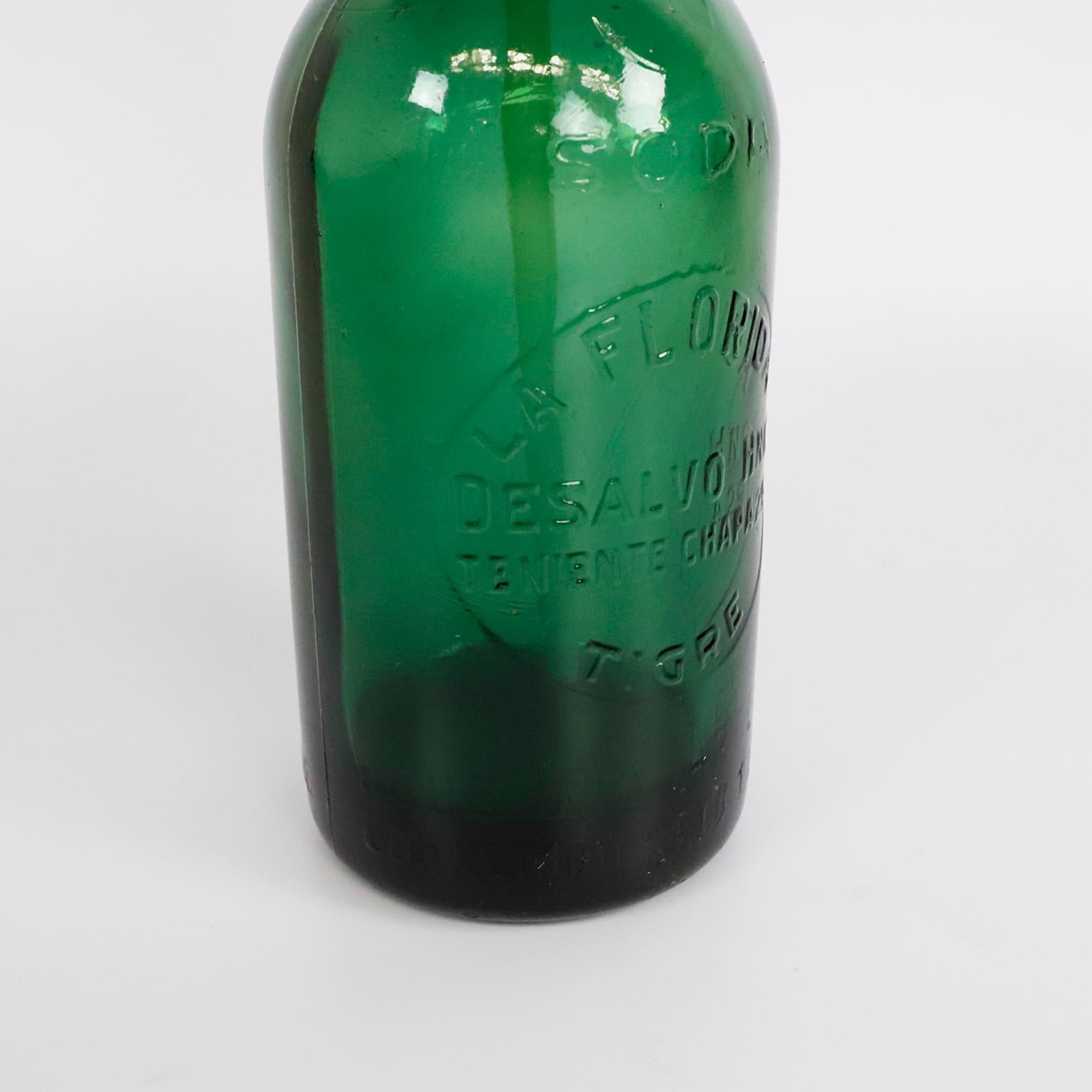 Circa 1940. Nous vous proposons ce Siphon à soda Vert Vintage, fabriqué en Argentine.