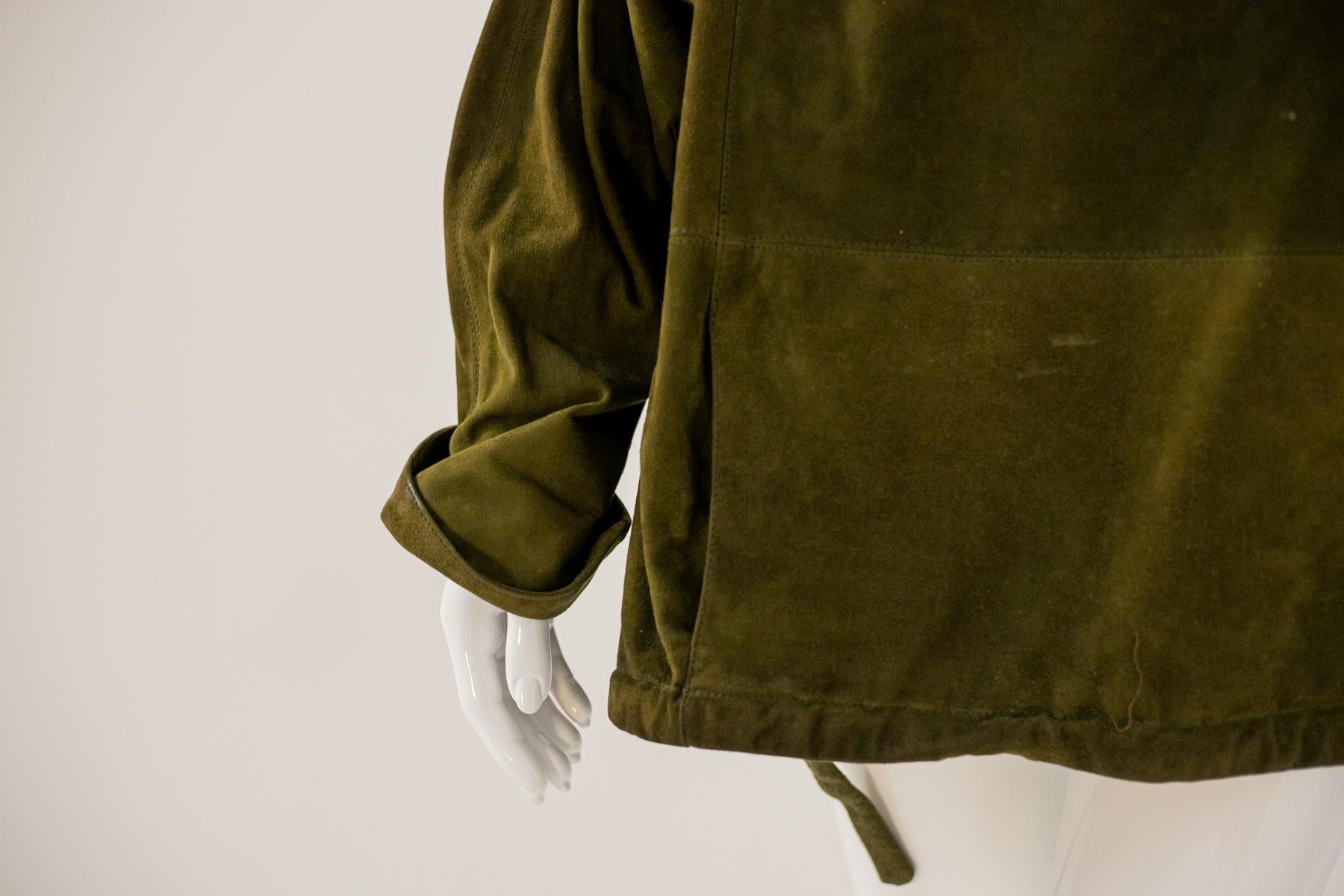 Vintage Green Suede Coat In Good Condition In Milano, IT