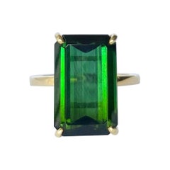 Vintage Green Tourmaline and 9 Carat Gold Ring