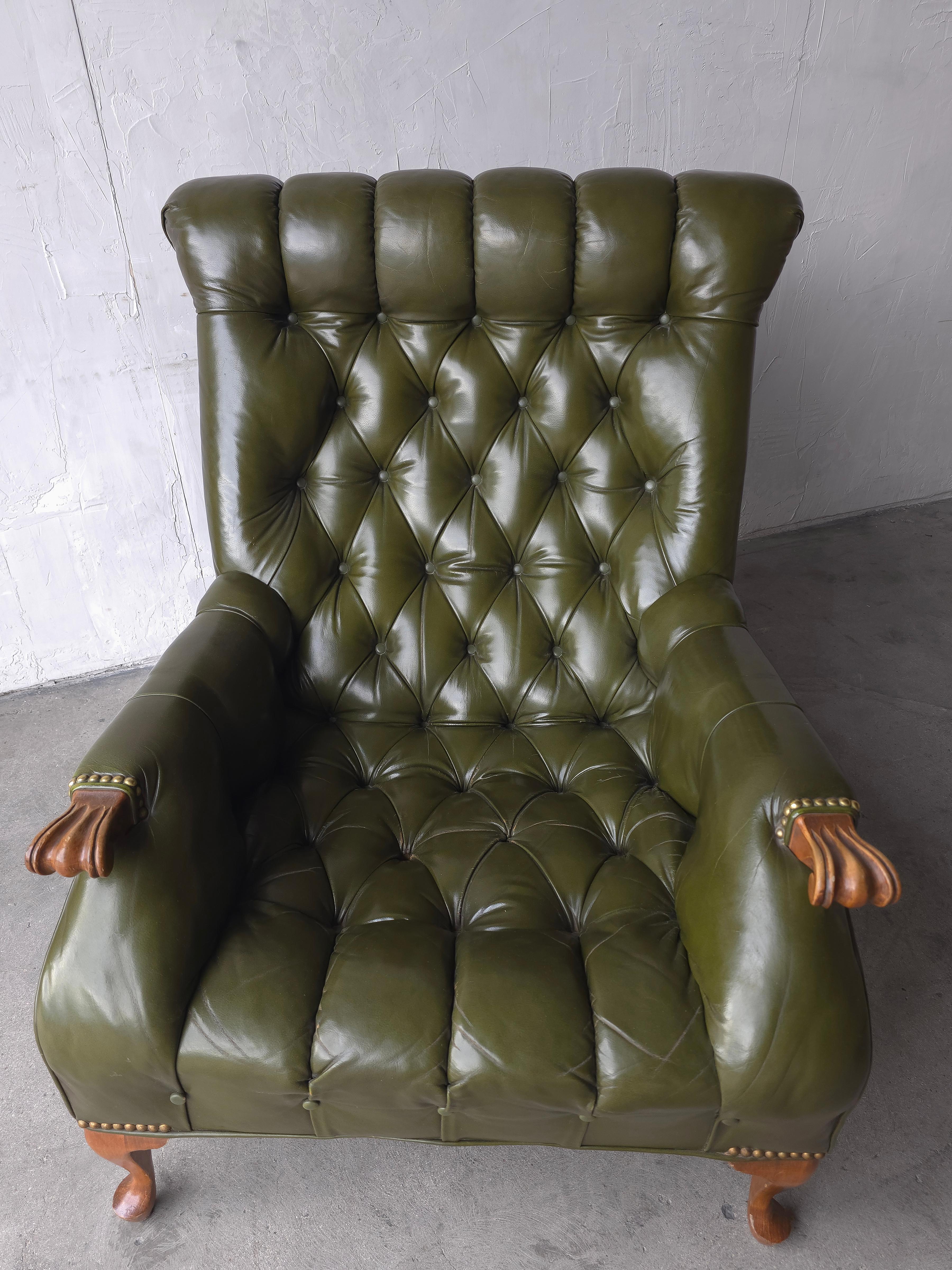 Vintage Green Tufted Leather Sleepy Hollow Chair and Ottoman For Sale 6