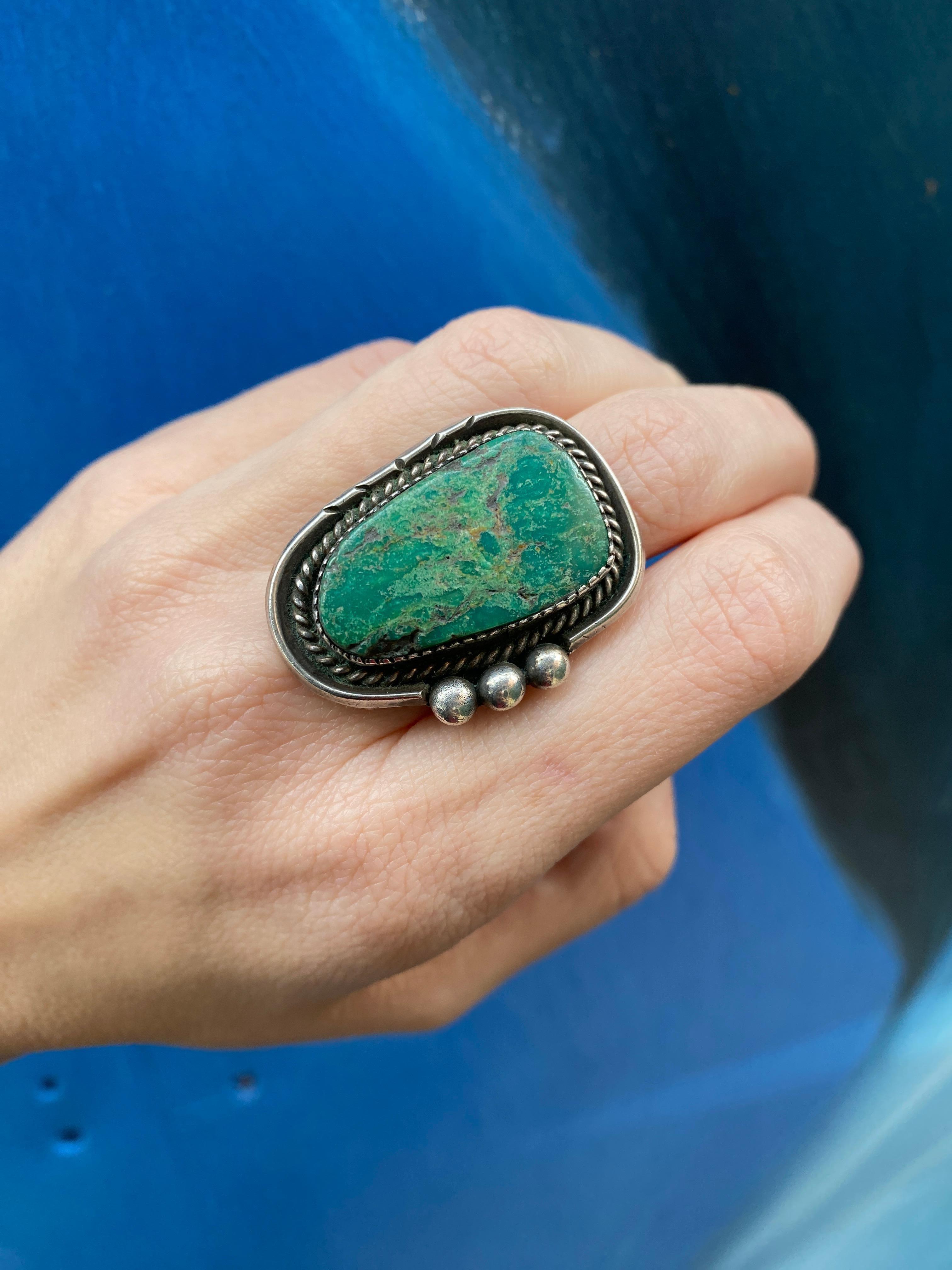 Vintage Green Turquoise Sterling Silver Ring For Sale 4